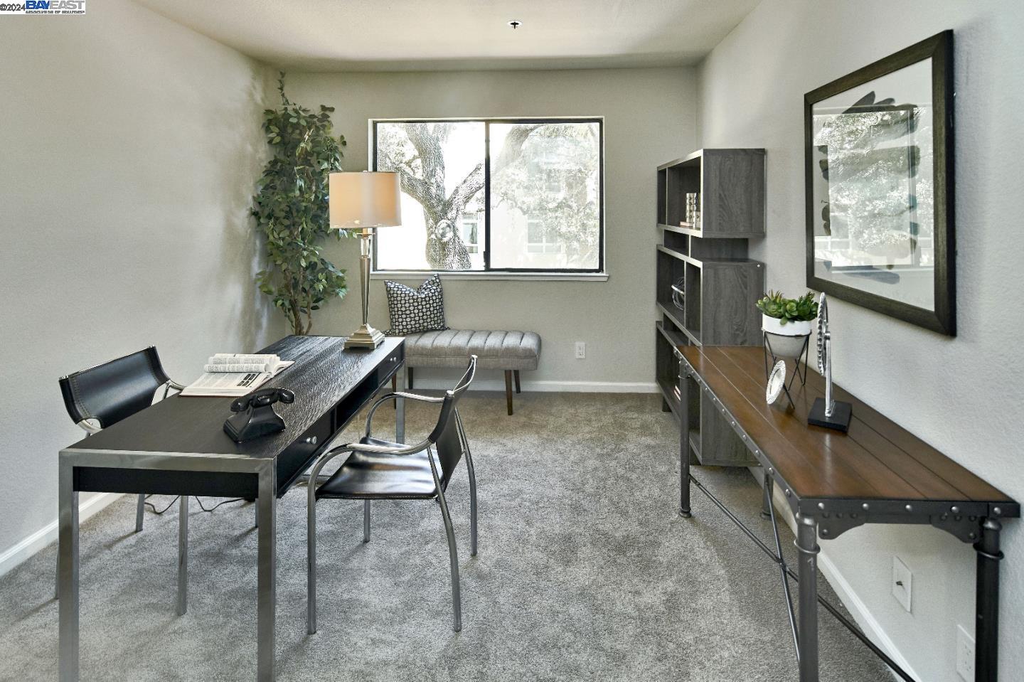 Detail Gallery Image 7 of 19 For 496 W Charleston Rd #202,  Palo Alto,  CA 94306 - 3 Beds | 2 Baths