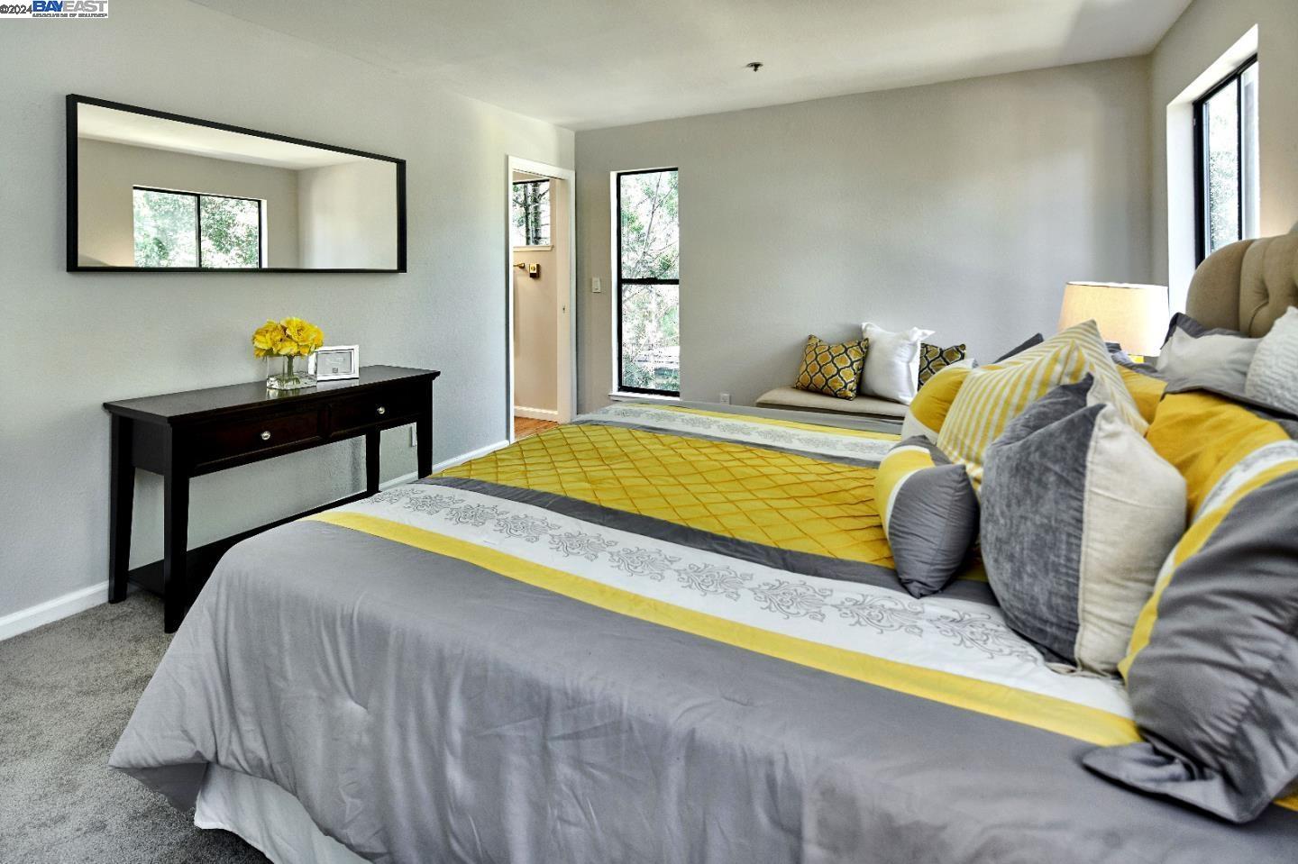 Detail Gallery Image 10 of 19 For 496 W Charleston Rd #202,  Palo Alto,  CA 94306 - 3 Beds | 2 Baths