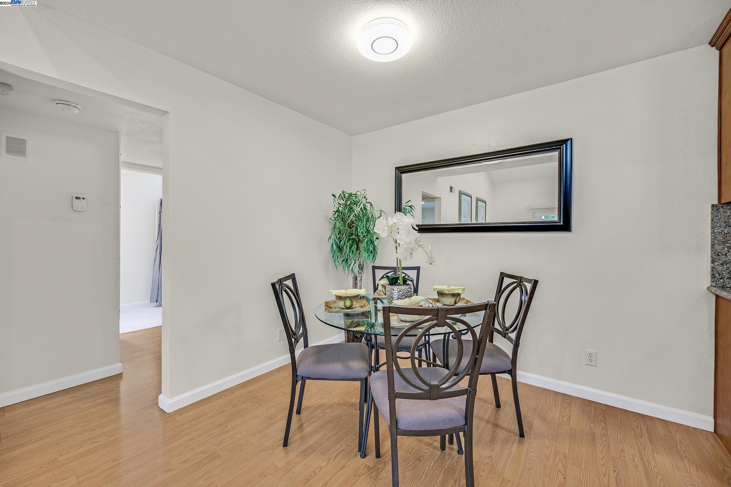 Detail Gallery Image 9 of 31 For 3685 Nutwood Ter #312,  Fremont,  CA 94536 - 1 Beds | 1 Baths