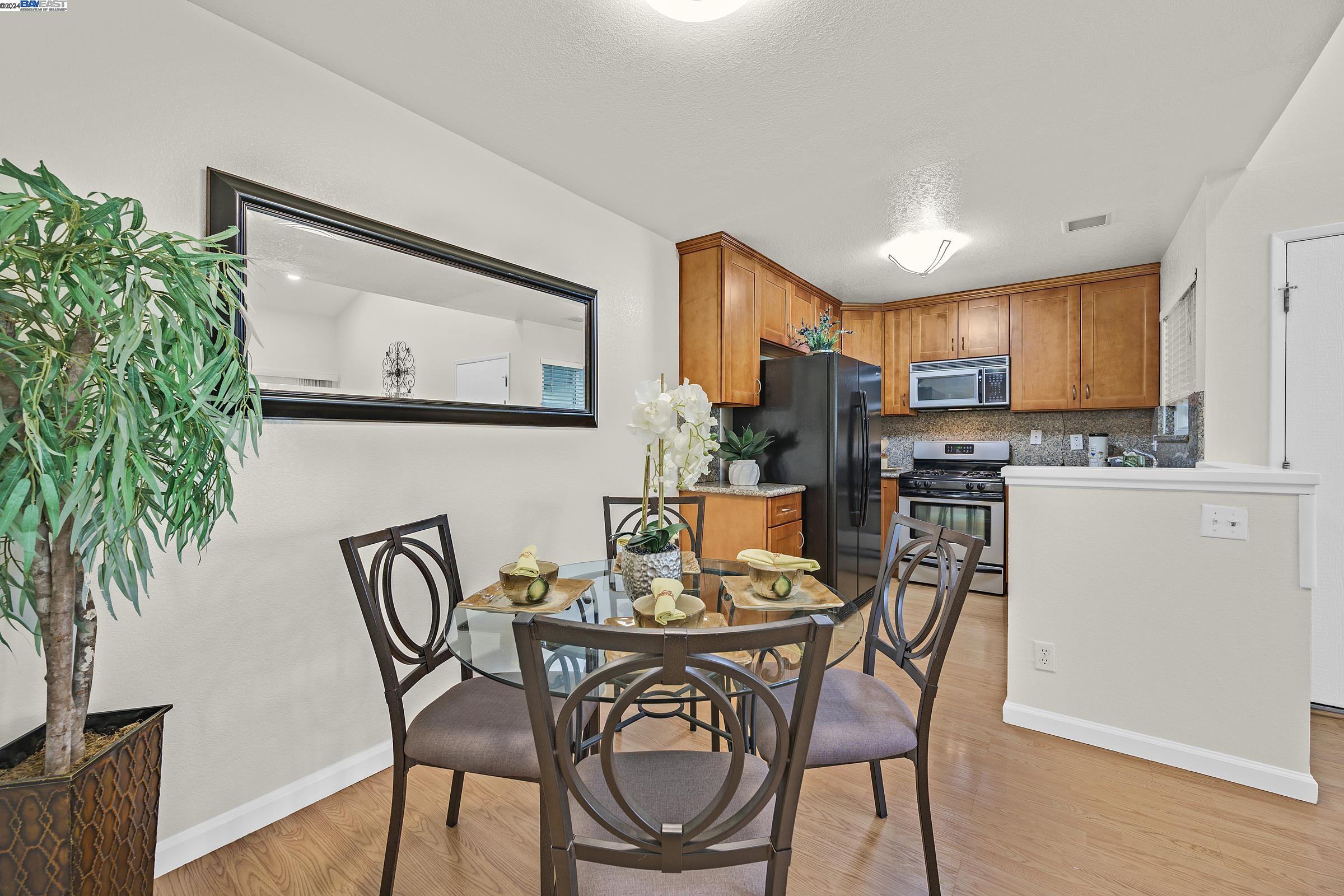 Detail Gallery Image 10 of 31 For 3685 Nutwood Ter #312,  Fremont,  CA 94536 - 1 Beds | 1 Baths