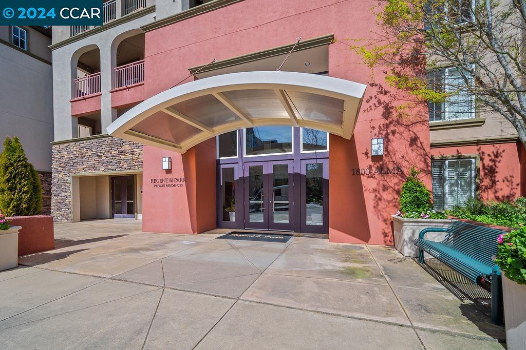 More Details about MLS # 41053618 : 1800 ALMA AVE # 209