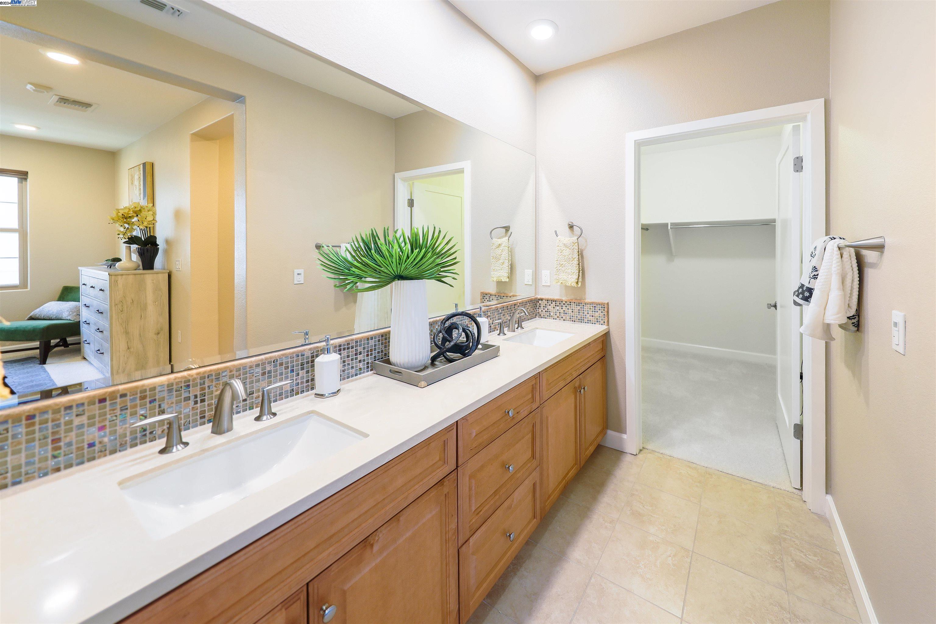 Detail Gallery Image 32 of 36 For 1053 Dewberry Pl #301,  San Jose,  CA 95131 - 2 Beds | 2/1 Baths