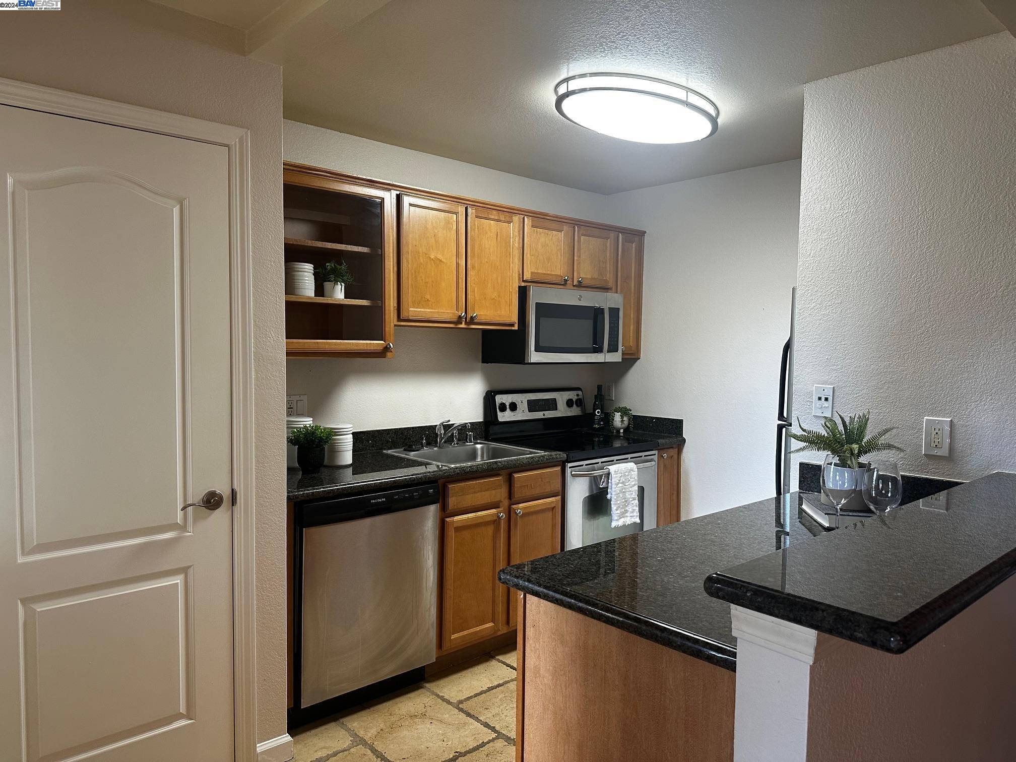 Detail Gallery Image 5 of 10 For 3429 Foxtail Ter, Fremont,  CA 94536 - 0 Beds | 1 Baths