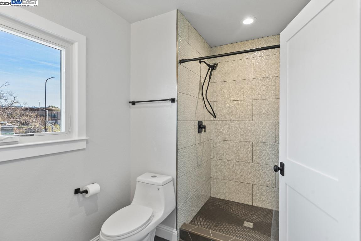 Detail Gallery Image 13 of 42 For 3042 Martin Luther King Jr Way, Berkeley,  CA 94703 - – Beds | – Baths