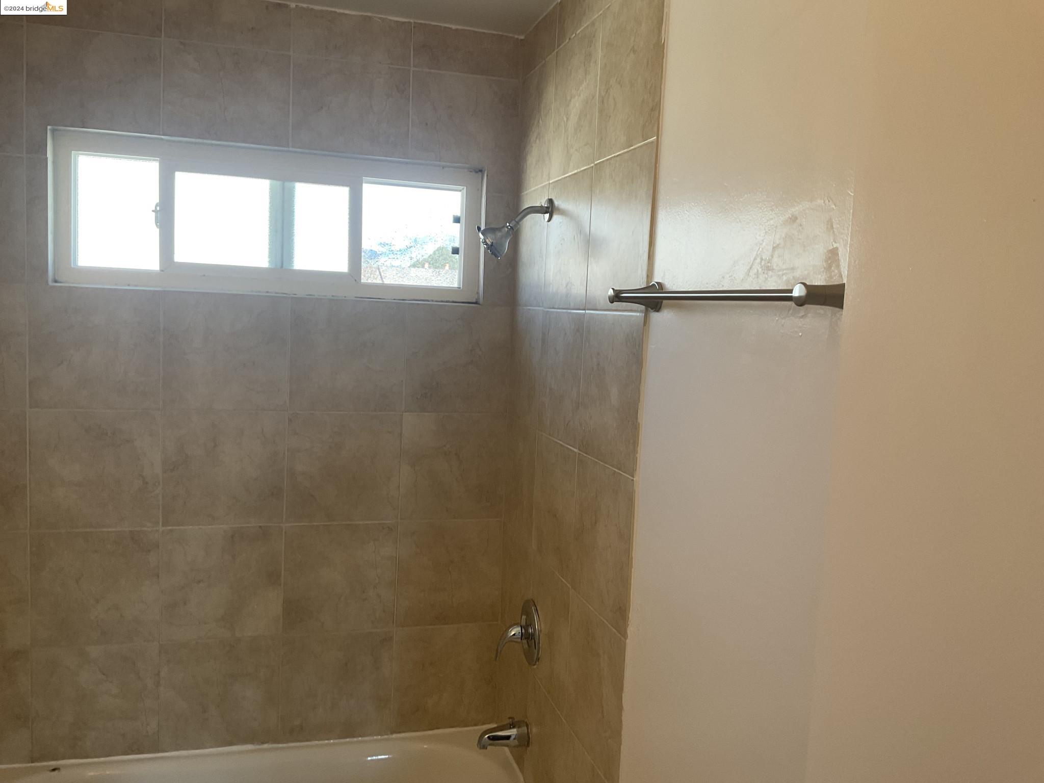 Detail Gallery Image 16 of 27 For 2681 Ponselle Ct, San Jose,  CA 95121 - 2 Beds | 1/1 Baths
