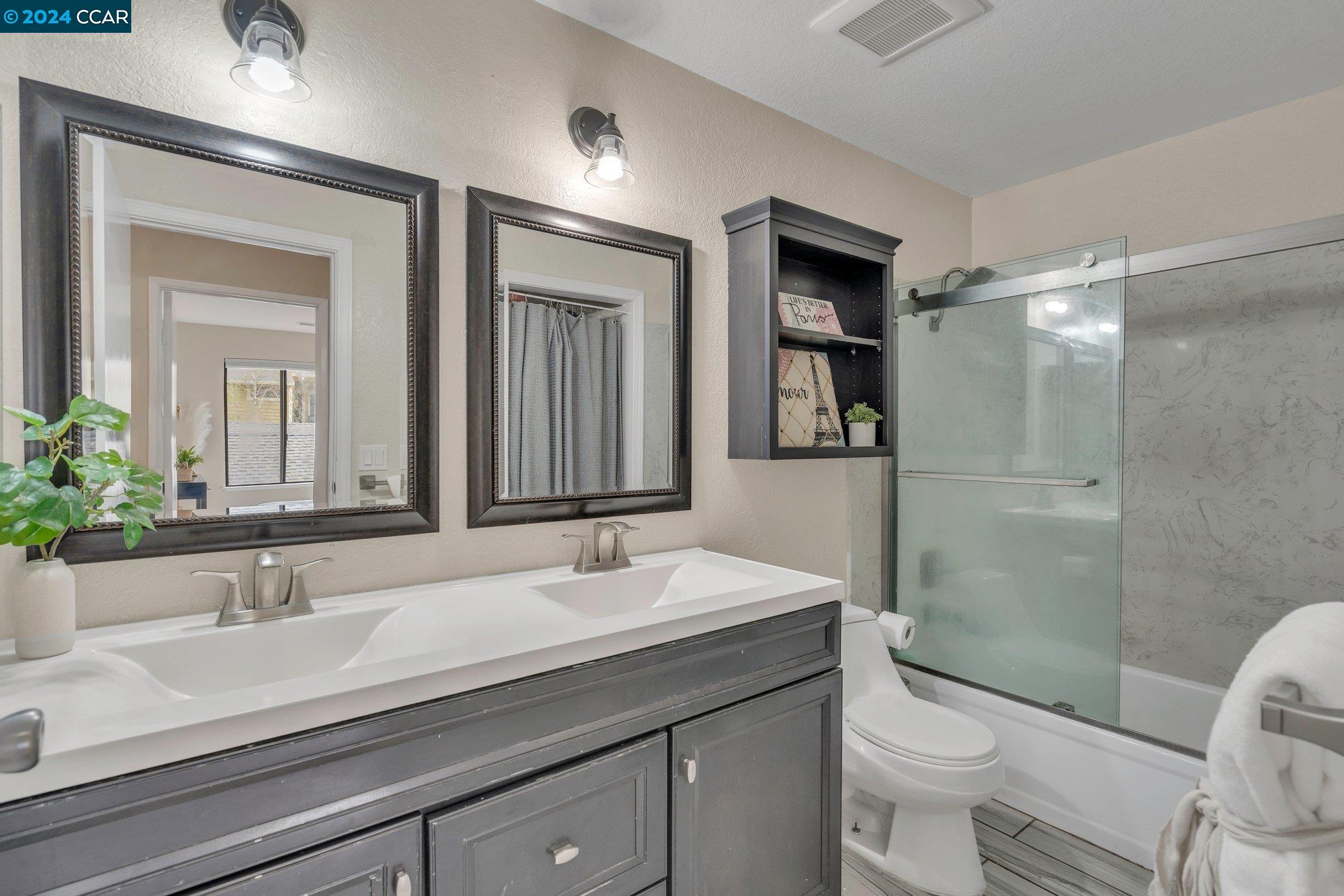 Detail Gallery Image 16 of 22 For 807 Center Ave, Martinez,  CA 94553 - 2 Beds | 1 Baths