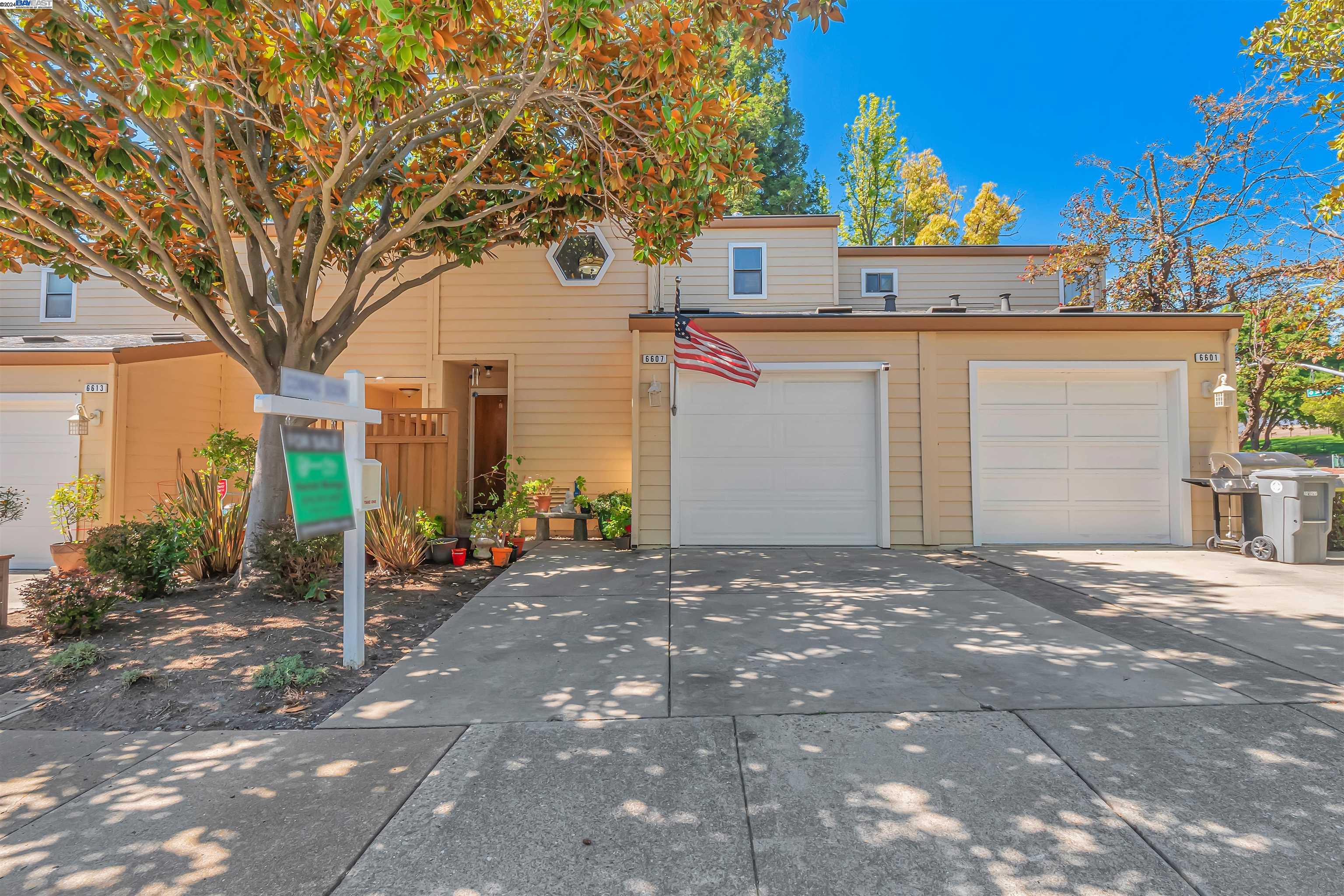 Detail Gallery Image 1 of 60 For 6607 Pioneer Ln #5,  Dublin,  CA 94568 - 2 Beds | 2/1 Baths