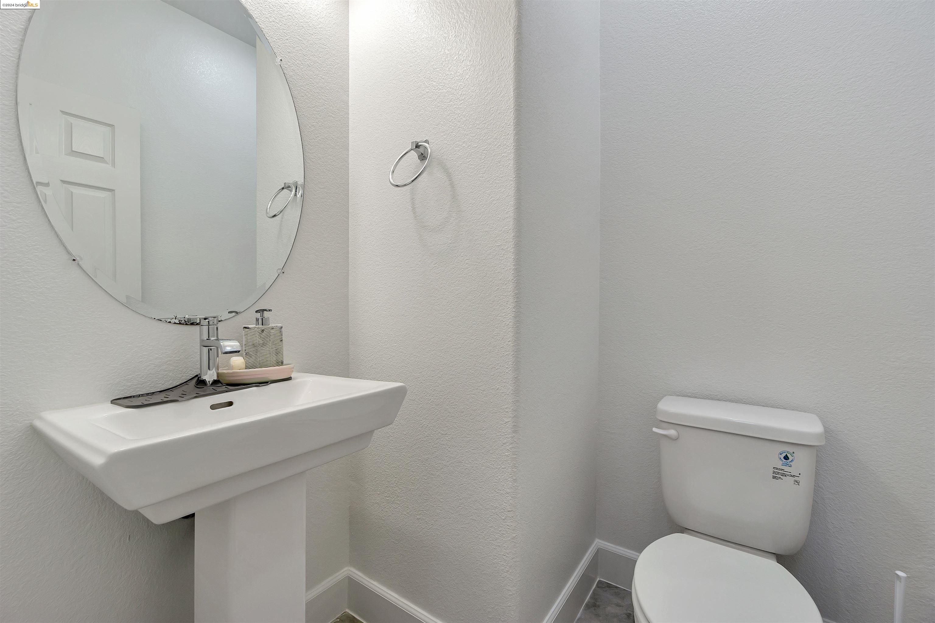 Detail Gallery Image 37 of 51 For 34 Fern Ln, Pittsburg,  CA 94565 - 3 Beds | 2/1 Baths