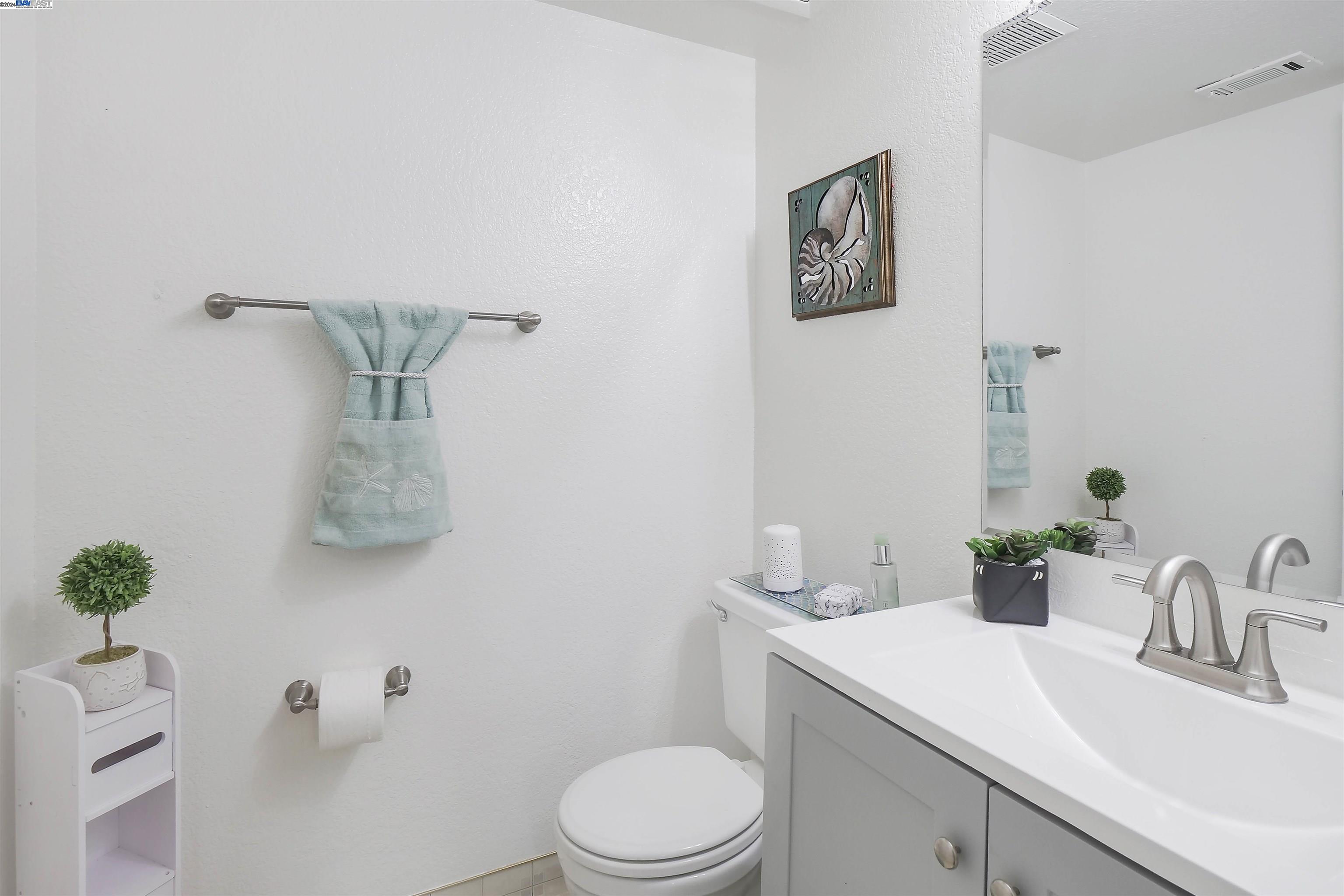 Detail Gallery Image 22 of 49 For 37947 Essanay Pl, Fremont,  CA 94536 - 3 Beds | 2/1 Baths