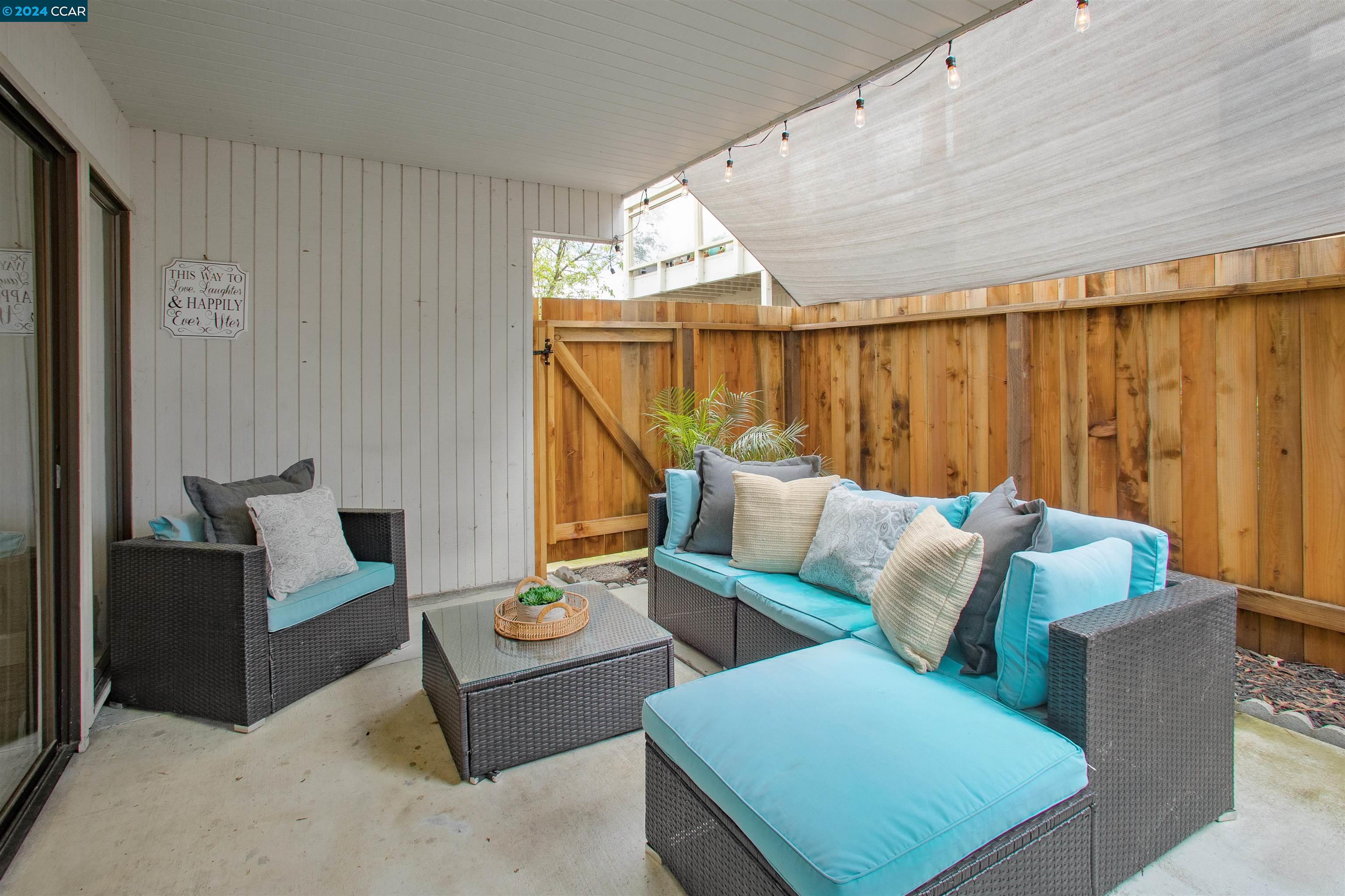 Detail Gallery Image 13 of 34 For 107 Woodsworth Ln, Pleasant Hill,  CA 94523 - 2 Beds | 2 Baths
