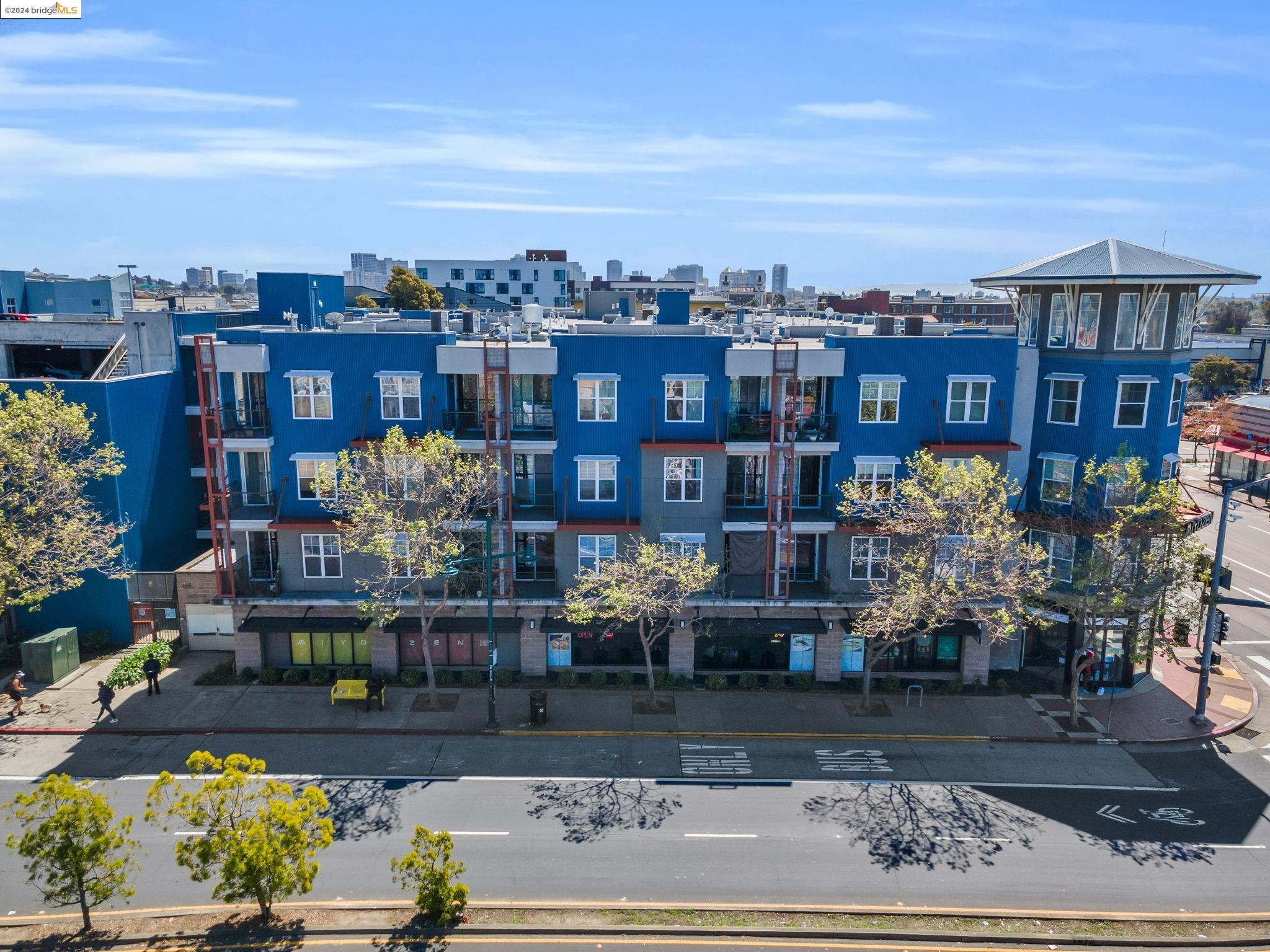 Detail Gallery Image 1 of 20 For 1121 40th St #4202,  Emeryville,  CA 94608 - 1 Beds | 1 Baths