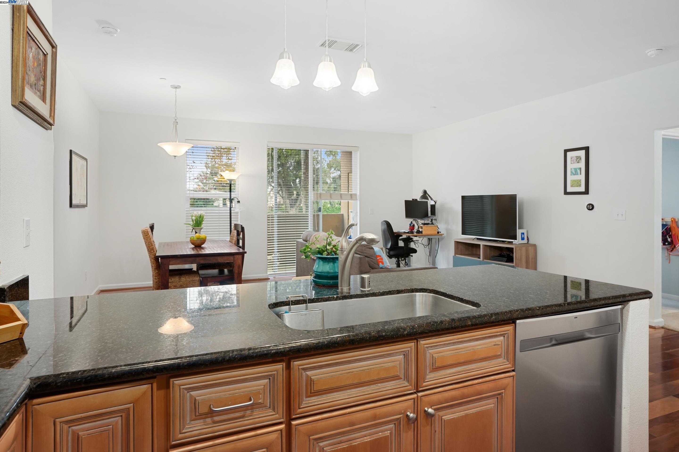 Detail Gallery Image 11 of 50 For 1445 Fruitdale Ave #127,  San Jose,  CA 95128 - 2 Beds | 2 Baths