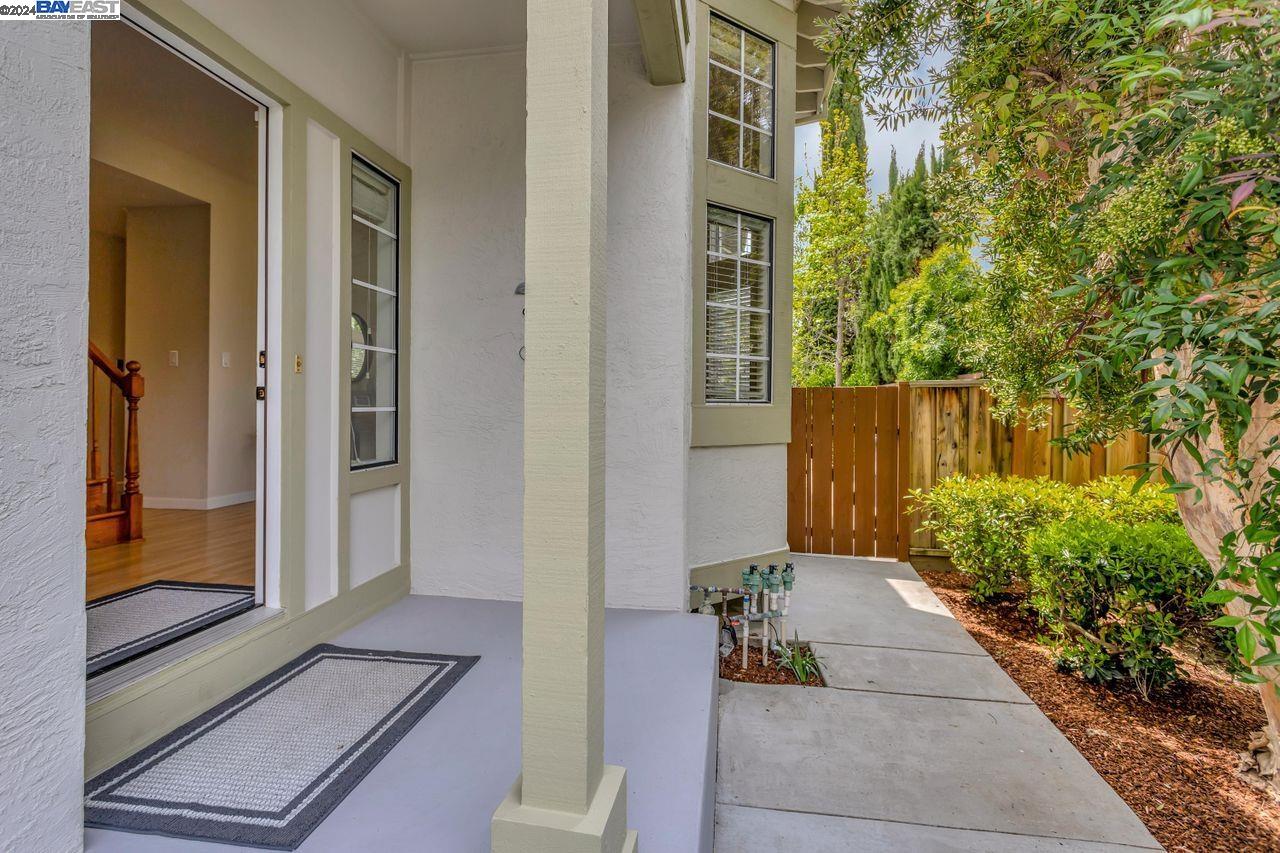 Detail Gallery Image 7 of 51 For 143 Bear Ct, Fremont,  CA 94539 - 4 Beds | 2/1 Baths