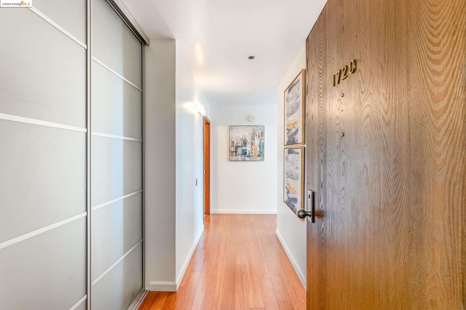 Detail Gallery Image 1 of 29 For 555 Pierce St #1720,  Albany,  CA 94706 - 2 Beds | 2 Baths
