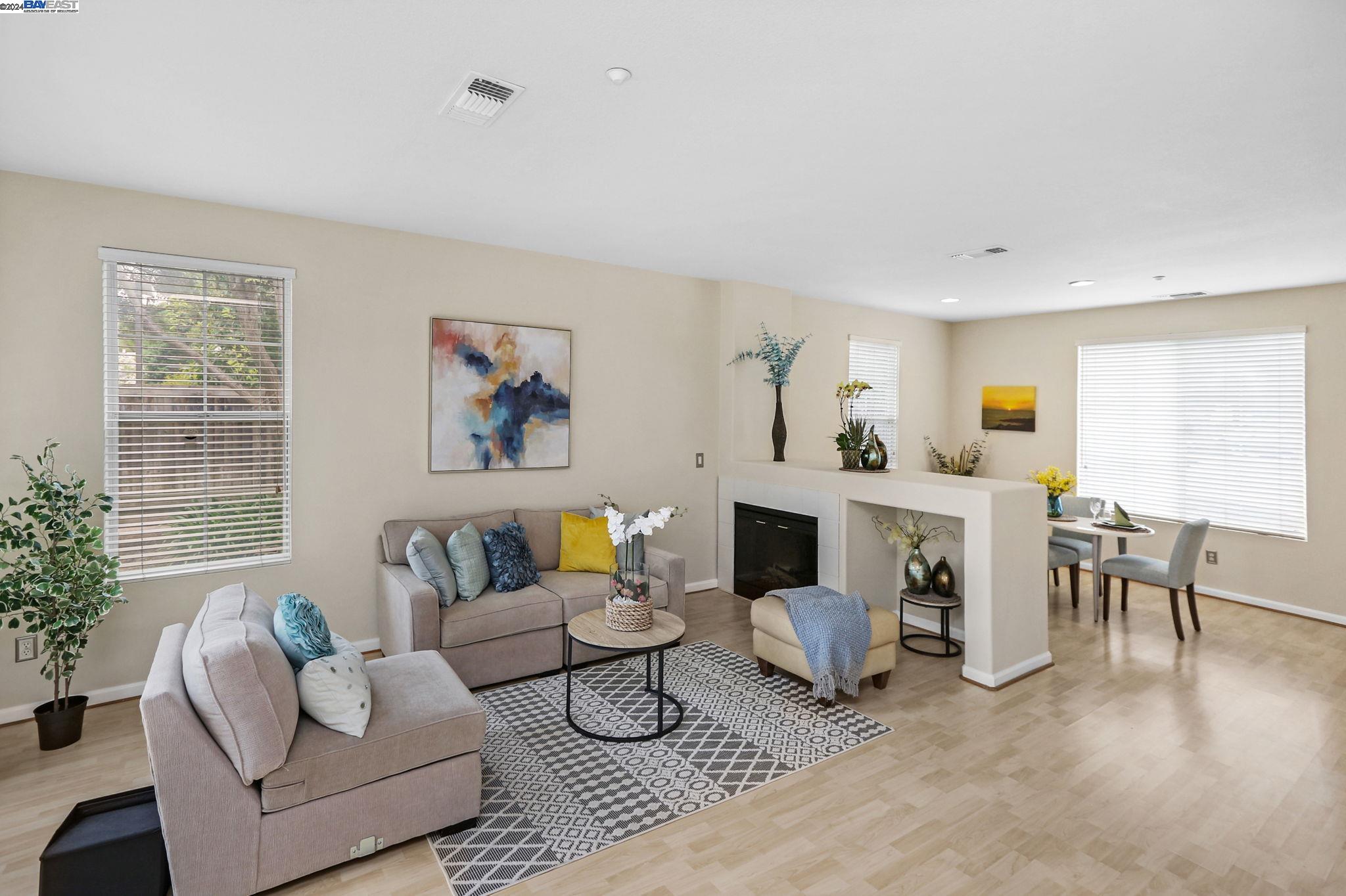 Detail Gallery Image 1 of 32 For 4174 Glenwood Ter #1,  Union City,  CA 94587 - 2 Beds | 2/1 Baths