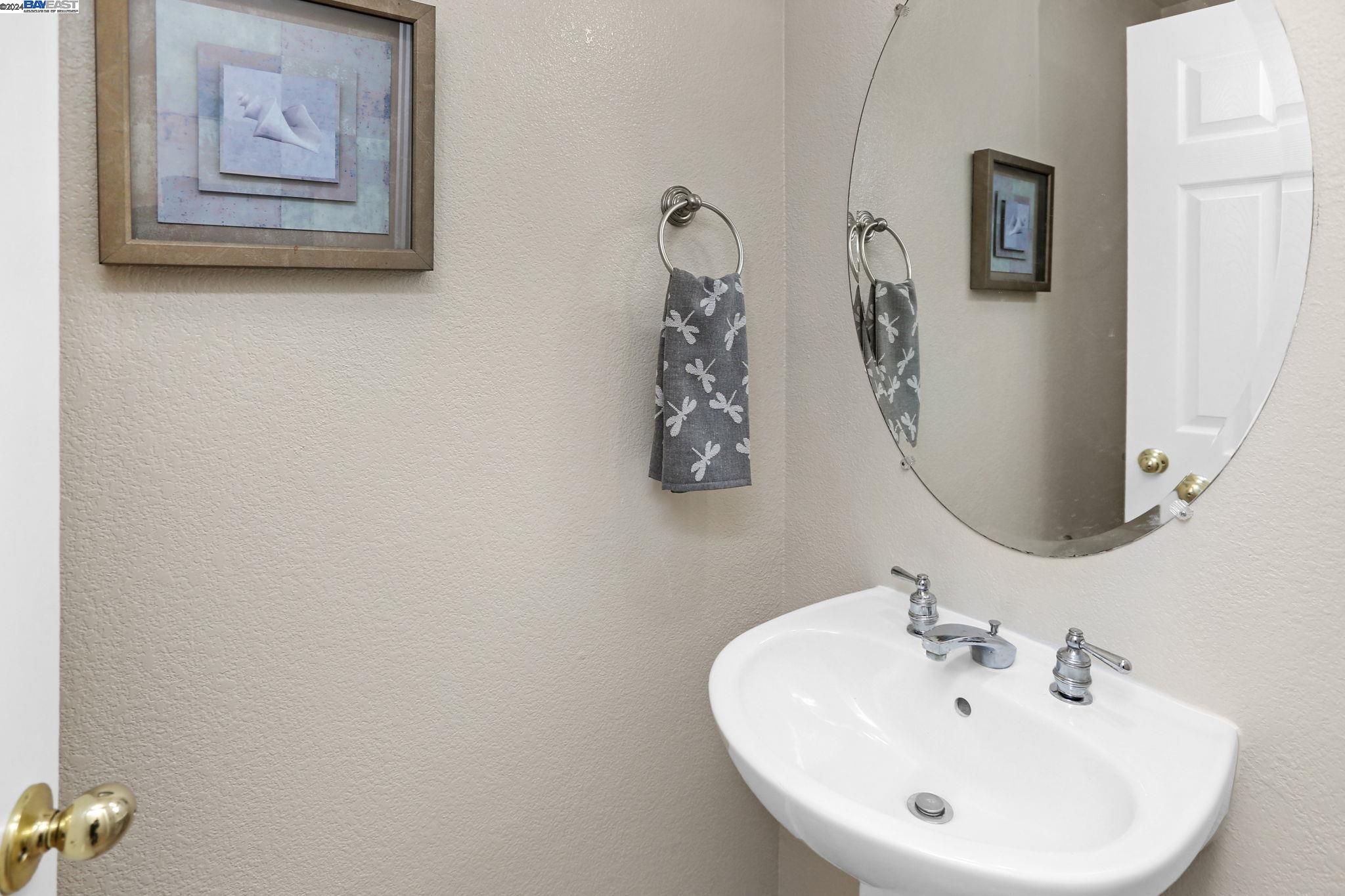 Detail Gallery Image 12 of 32 For 4174 Glenwood Ter #1,  Union City,  CA 94587 - 2 Beds | 2/1 Baths