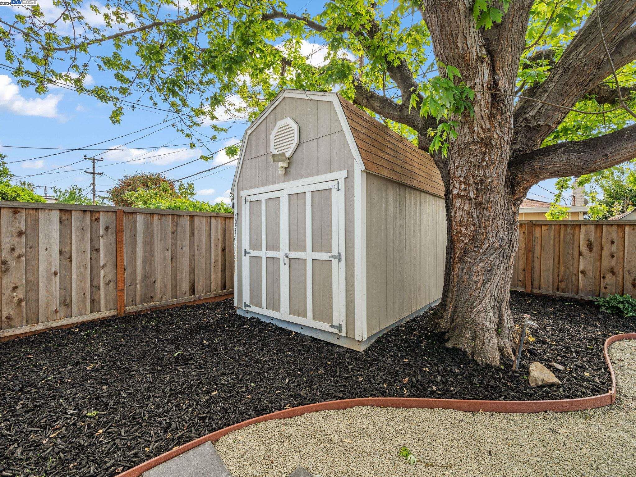 Detail Gallery Image 25 of 36 For 4640 Sloan St, Fremont,  CA 94538 - 3 Beds | 2 Baths