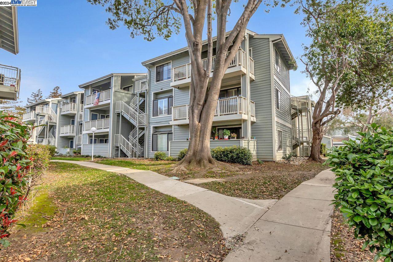 Detail Gallery Image 3 of 35 For 3454 Bridgewood Ter #213,  Fremont,  CA 94536 - 2 Beds | 2 Baths