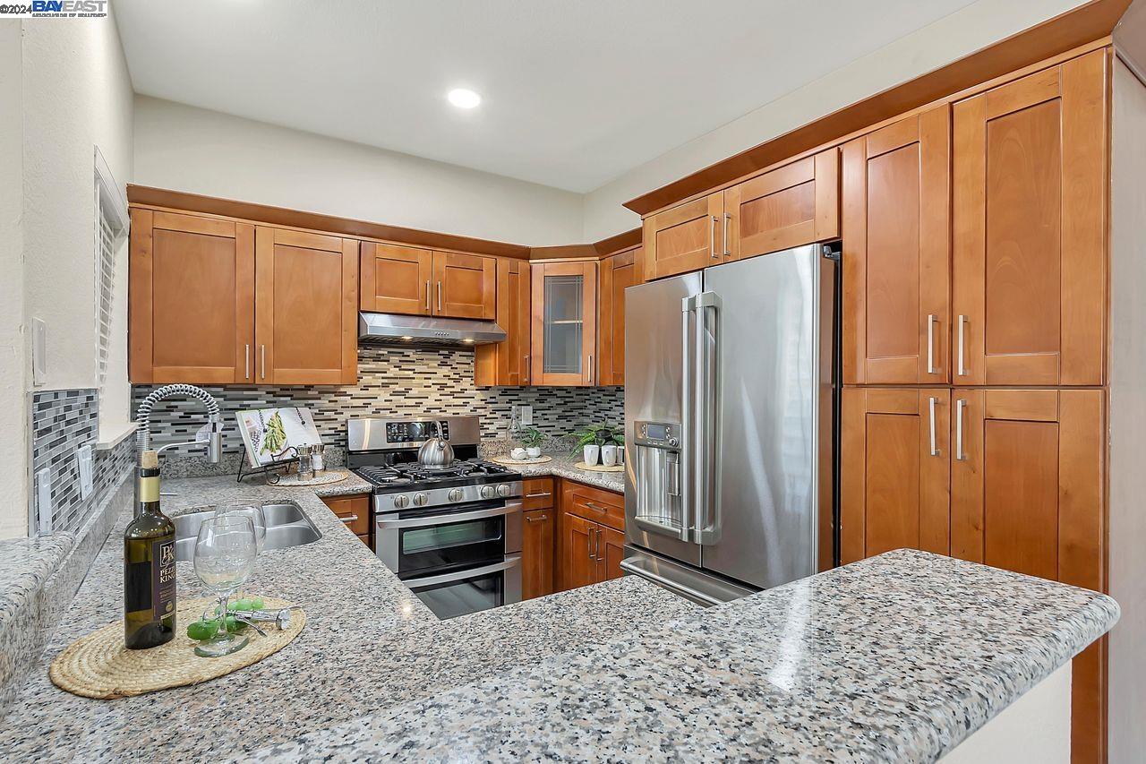 Detail Gallery Image 9 of 35 For 3454 Bridgewood Ter #213,  Fremont,  CA 94536 - 2 Beds | 2 Baths
