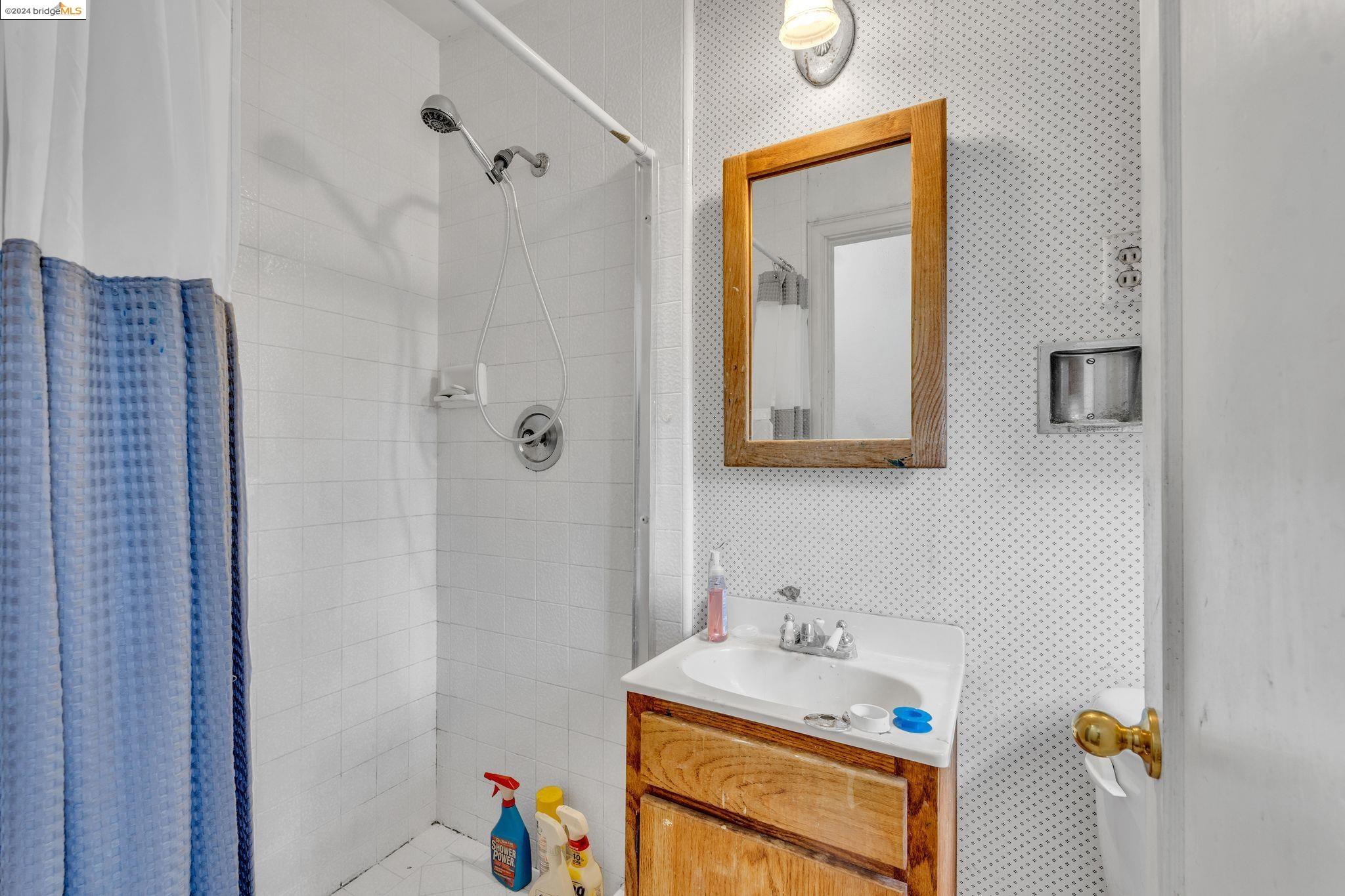 Detail Gallery Image 27 of 38 For 853 Begier Ave, San Leandro,  CA 94577 - 4 Beds | 2 Baths