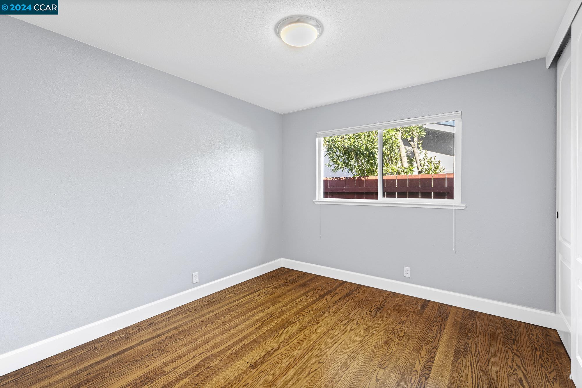 Detail Gallery Image 21 of 31 For 1847 Lynwood Dr, Concord,  CA 94519 - 4 Beds | 2 Baths
