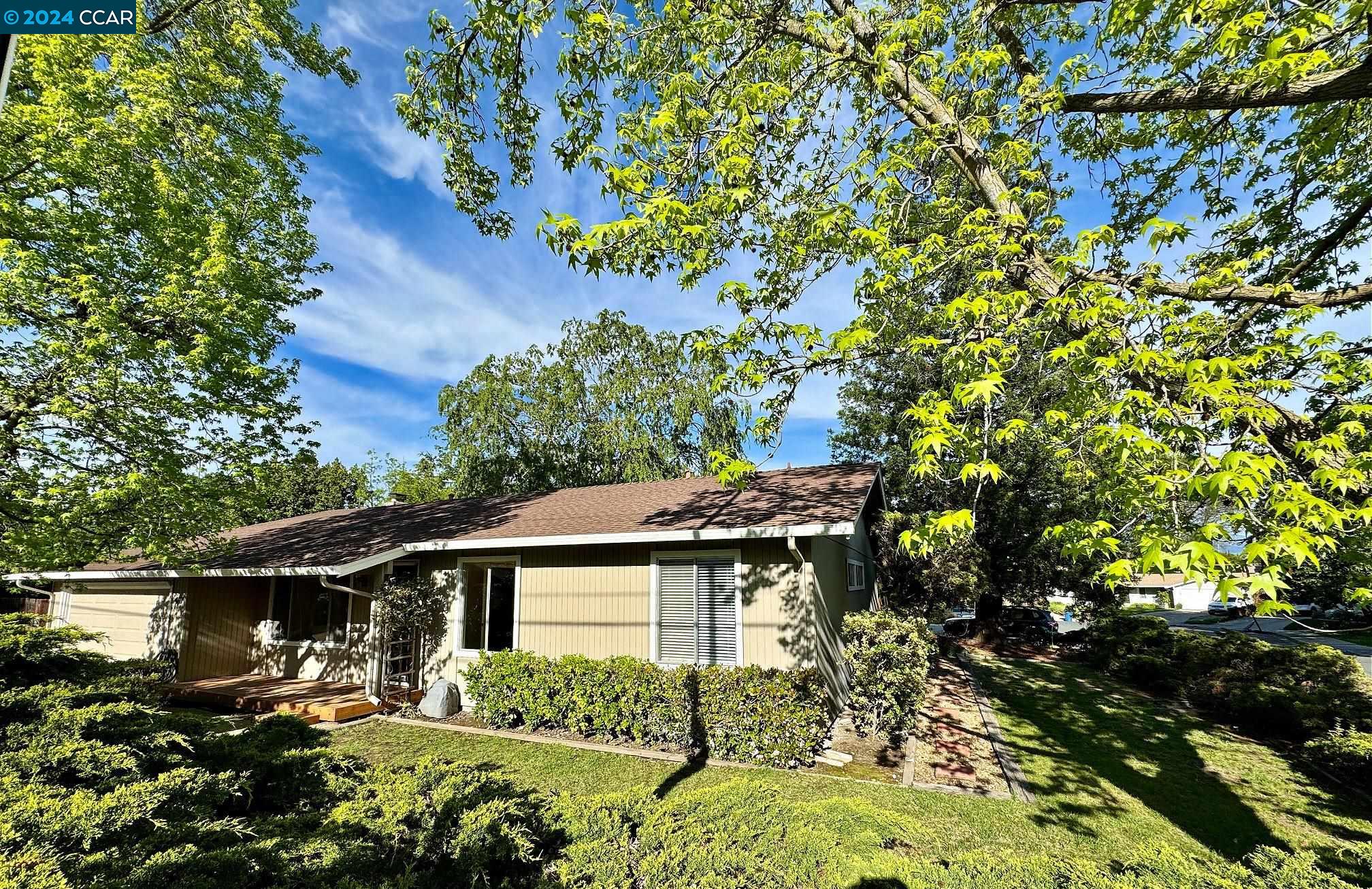 Photo of 407 Kahrs Ave, Pleasant Hill, CA 94523