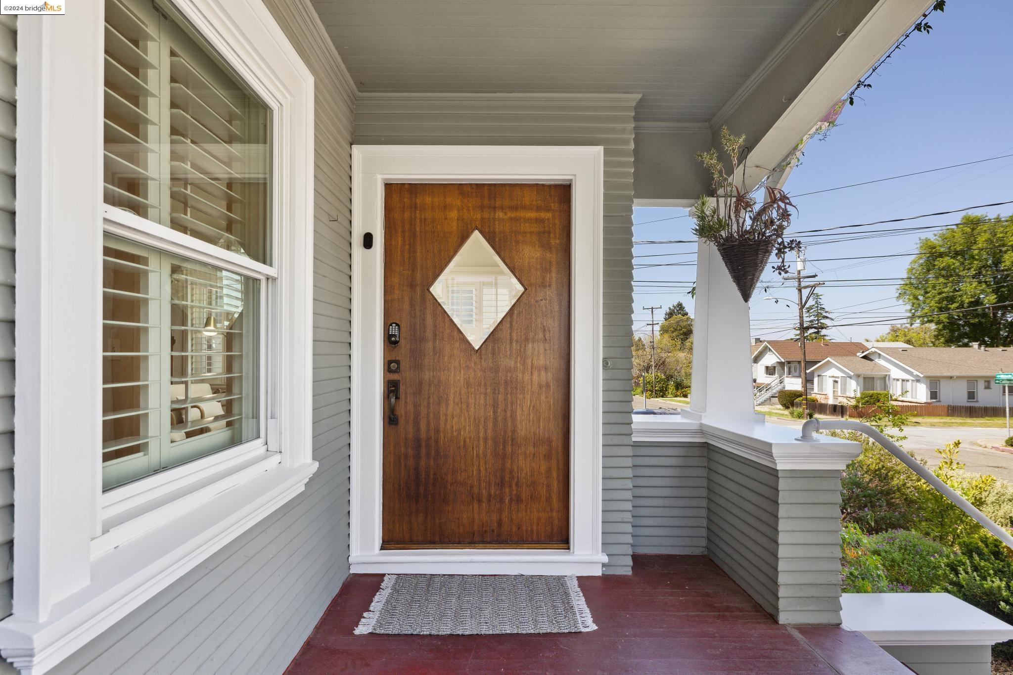 Detail Gallery Image 6 of 60 For 3810 Midvale Ave, Oakland,  CA 94602 - 4 Beds | 4 Baths