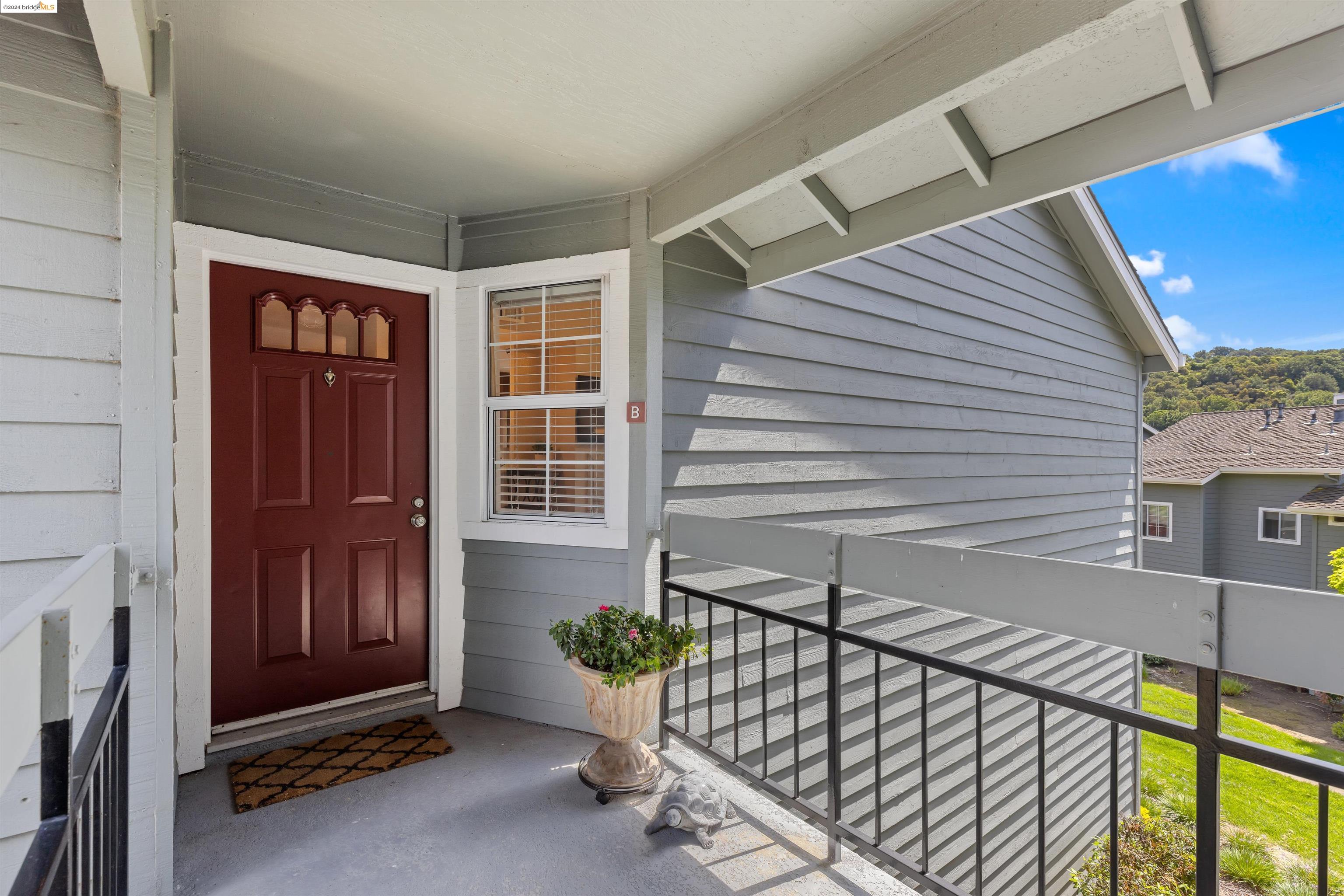 Detail Gallery Image 1 of 34 For 8150 Mountain View Dr #B,  Pleasanton,  CA 94588 - 2 Beds | 2 Baths
