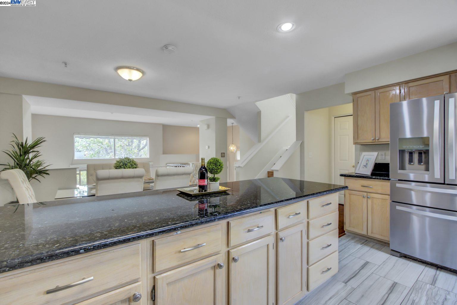Detail Gallery Image 9 of 39 For 4112 Tawny Ter, Fremont,  CA 94536 - 3 Beds | 2/1 Baths
