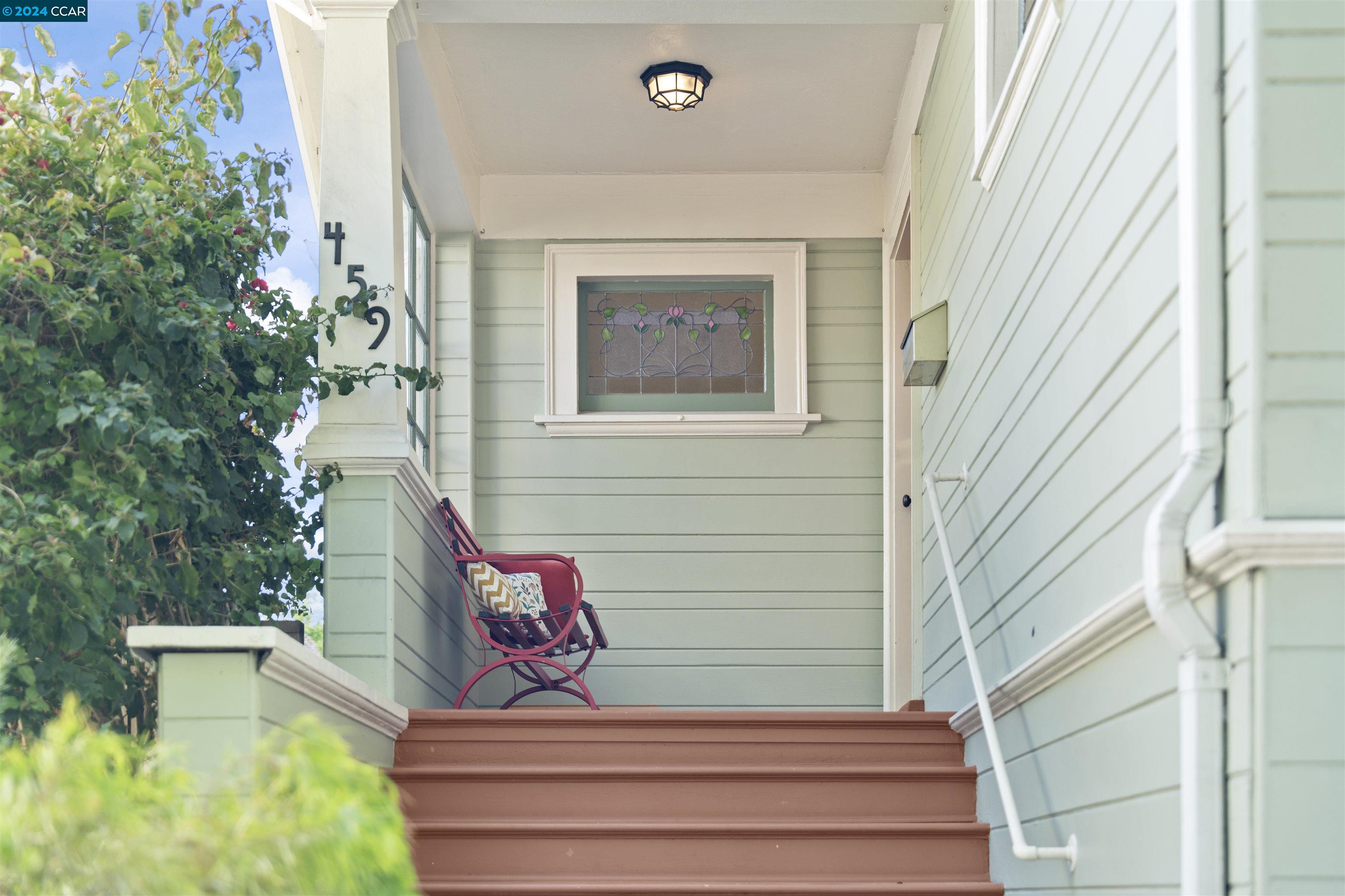 Detail Gallery Image 3 of 60 For 459 Rich St., Oakland,  CA 94609 - 2 Beds | 2 Baths
