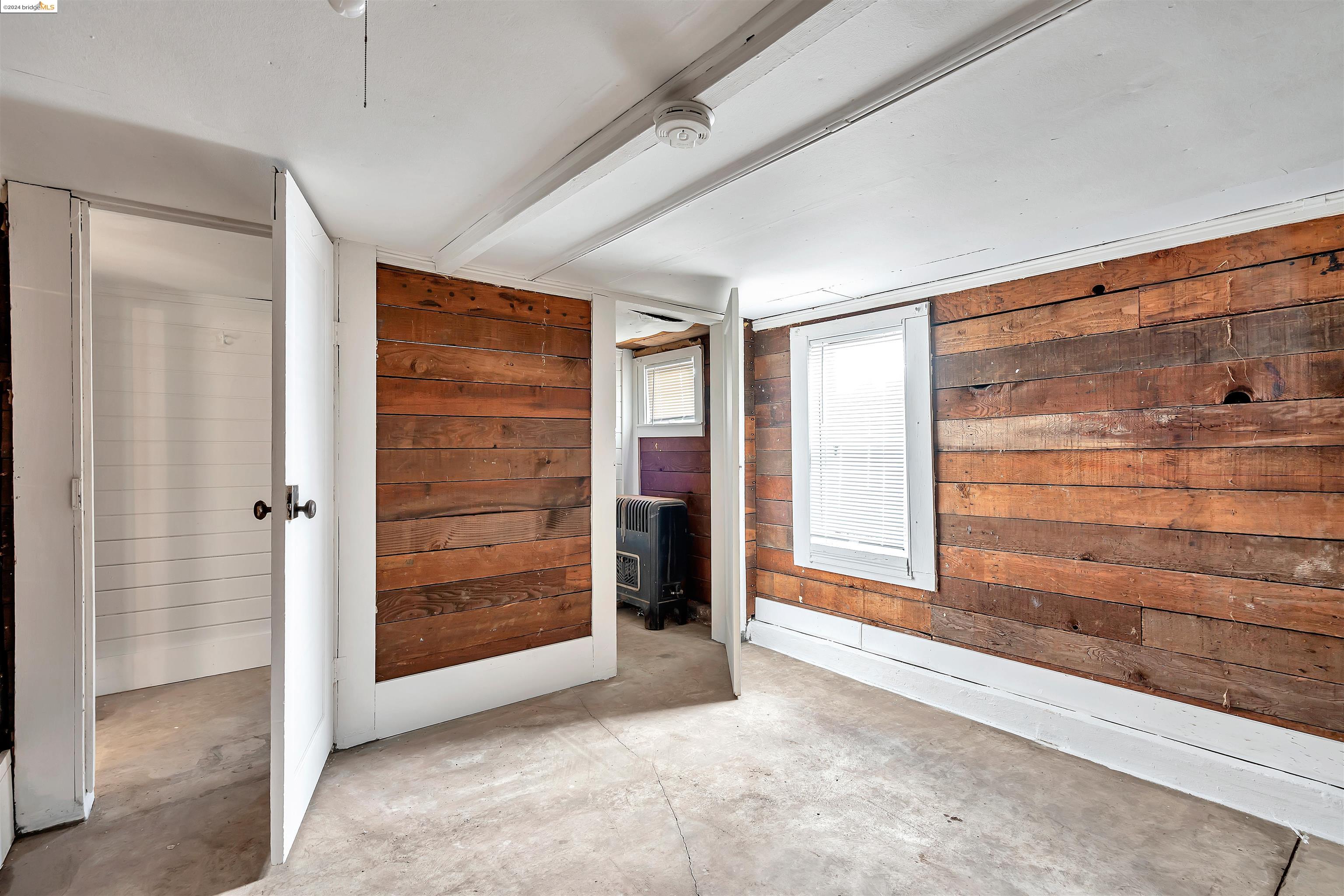 Detail Gallery Image 31 of 33 For 3130 West St., Oakland,  CA 94608 - 5 Beds | 2 Baths