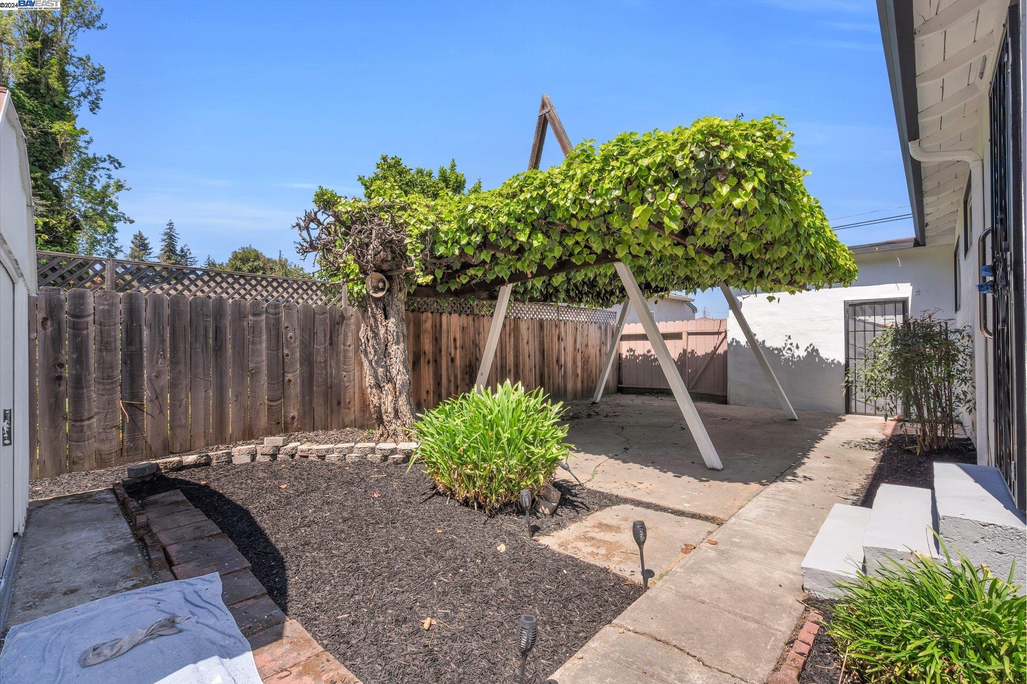 Detail Gallery Image 23 of 30 For 558 Empire St, San Lorenzo,  CA 94580 - 3 Beds | 1 Baths