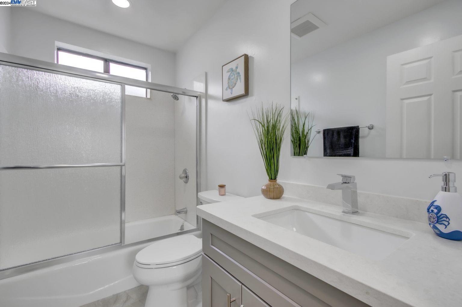 Detail Gallery Image 21 of 38 For 1521 152nd Ave, San Leandro,  CA 94578 - 4 Beds | 2 Baths