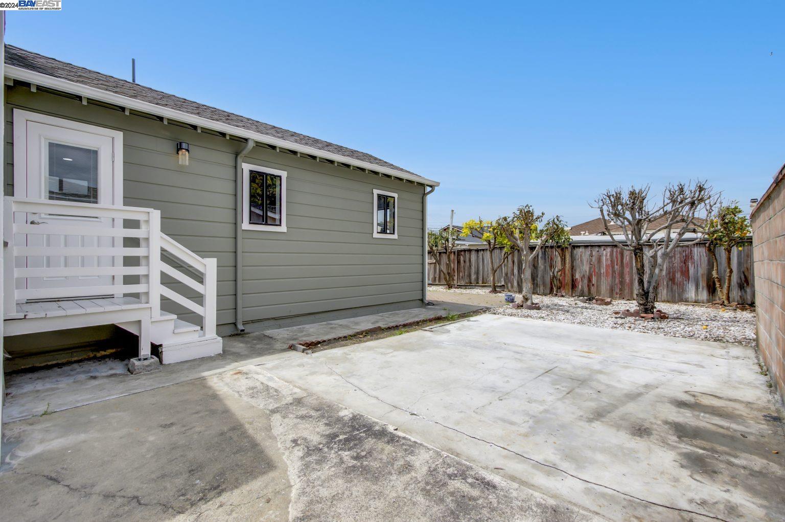 Detail Gallery Image 26 of 38 For 1521 152nd Ave, San Leandro,  CA 94578 - 4 Beds | 2 Baths