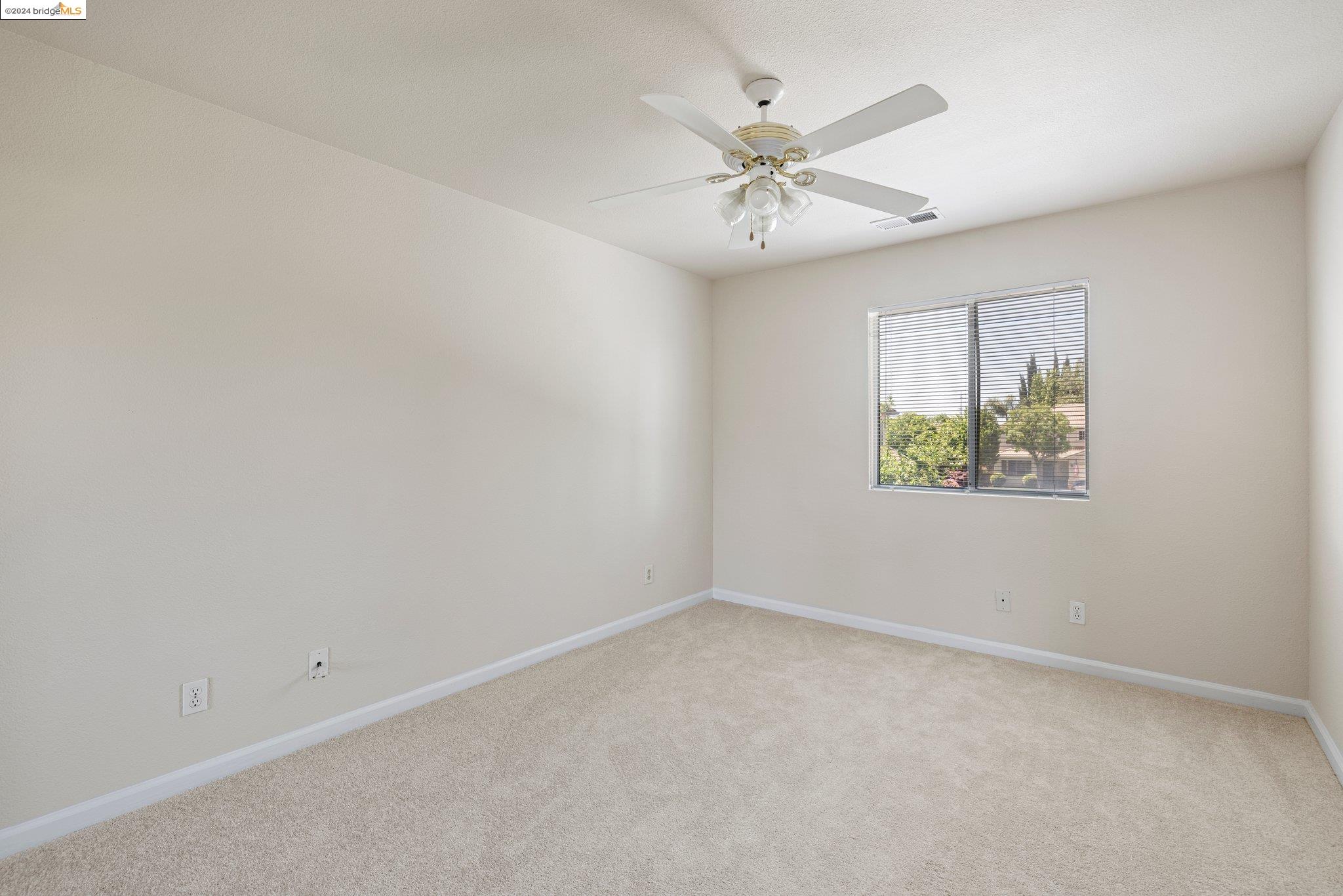 Detail Gallery Image 35 of 60 For 2047 Pasado Ave, Manteca,  CA 95336 - 4 Beds | 2/1 Baths