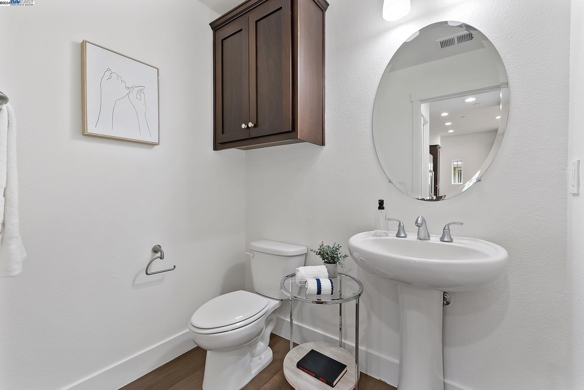 Detail Gallery Image 22 of 27 For 305 Amaryllis Ter, Sunnyvale,  CA 94086 - 3 Beds | 2/1 Baths