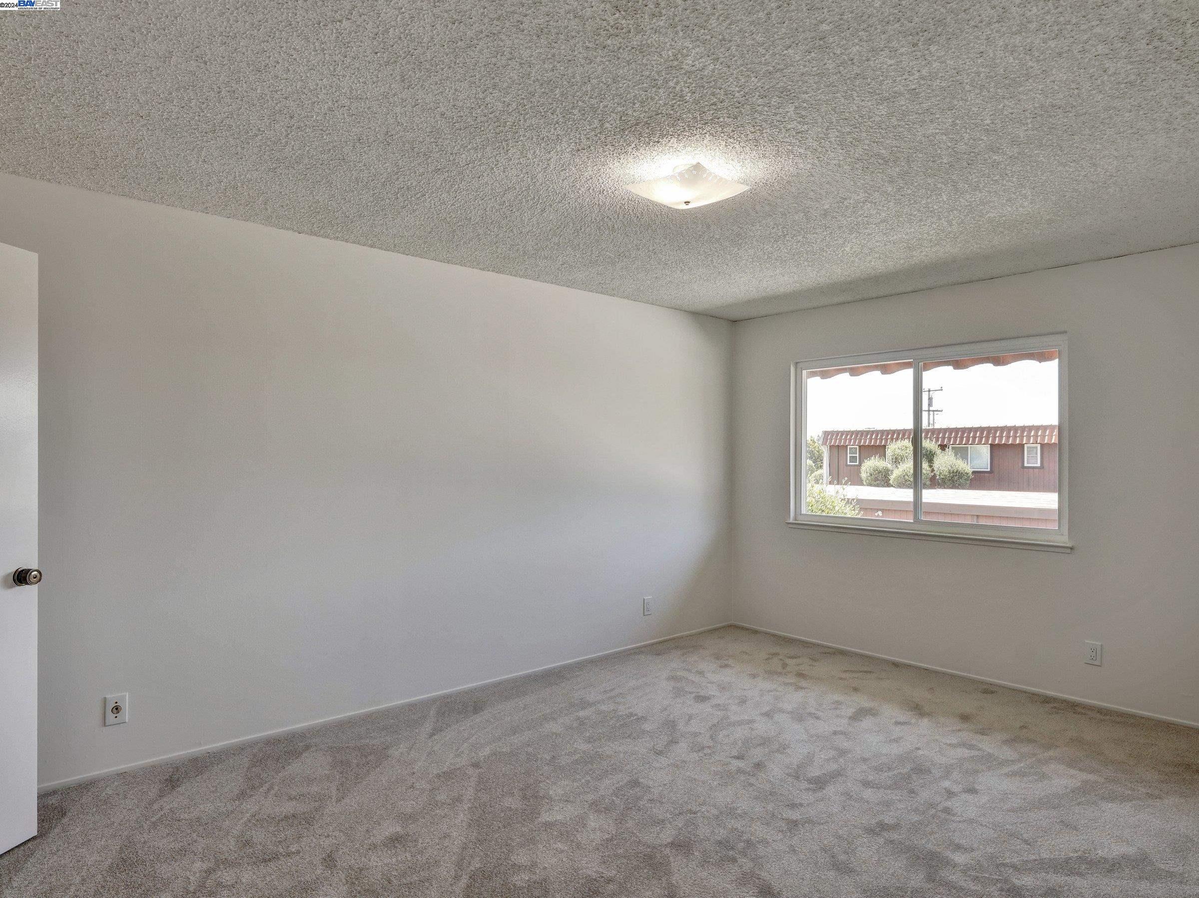 Detail Gallery Image 12 of 18 For 14739 Harold Ave, San Leandro,  CA 94578-4404 - 2 Beds | 2 Baths