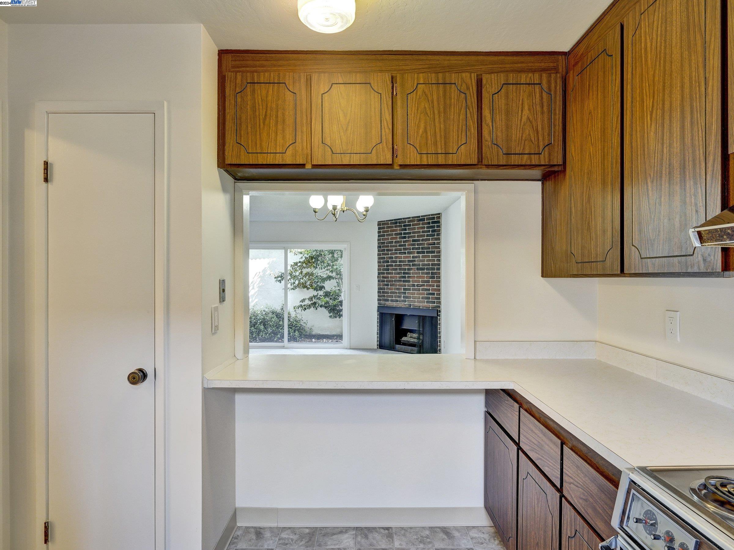 Detail Gallery Image 9 of 18 For 14739 Harold Ave, San Leandro,  CA 94578-4404 - 2 Beds | 2 Baths