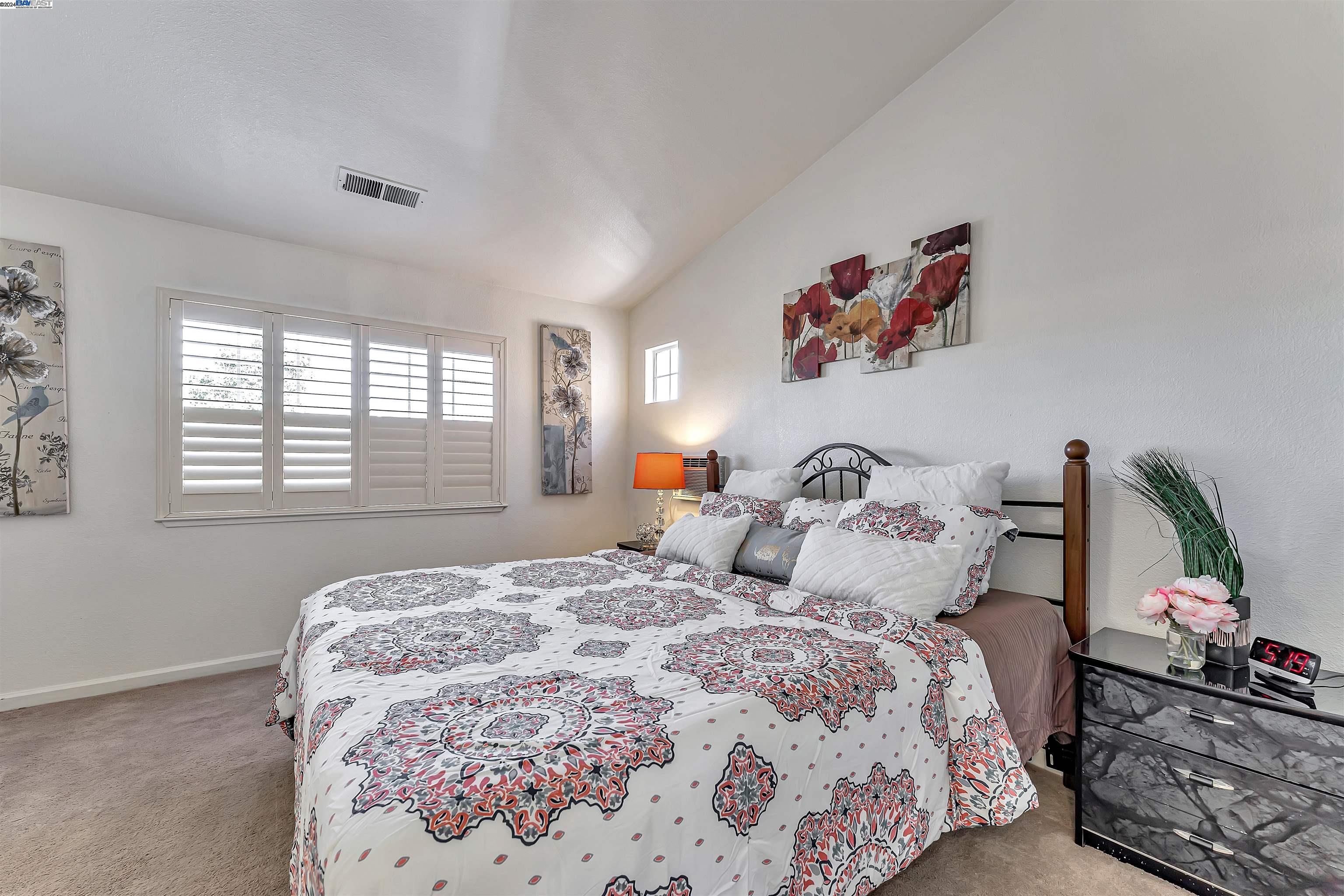Detail Gallery Image 22 of 56 For 15563 Ronconi Dr, San Lorenzo,  CA 94580 - 3 Beds | 2/1 Baths