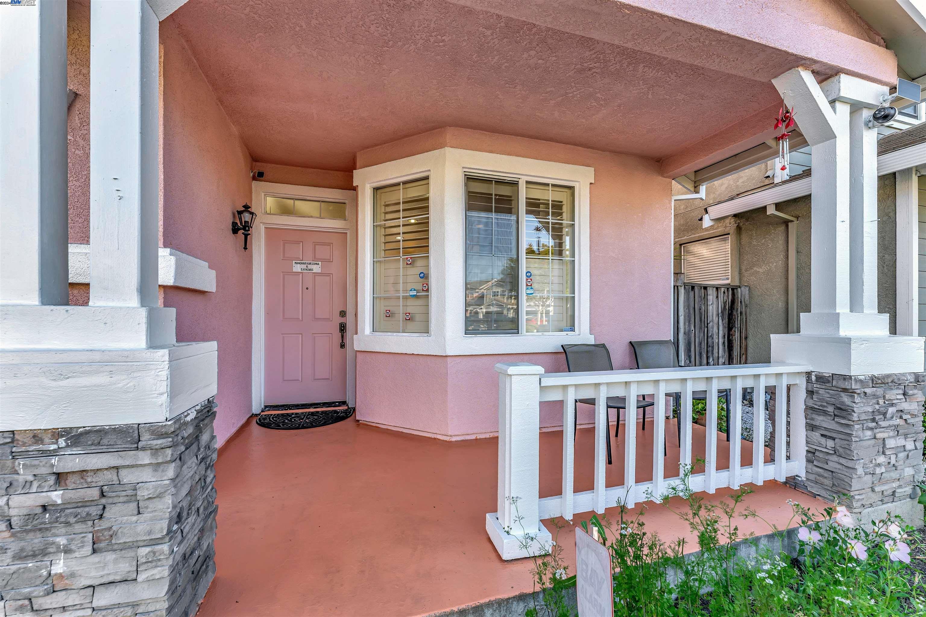 Detail Gallery Image 7 of 56 For 15563 Ronconi Dr, San Lorenzo,  CA 94580 - 3 Beds | 2/1 Baths
