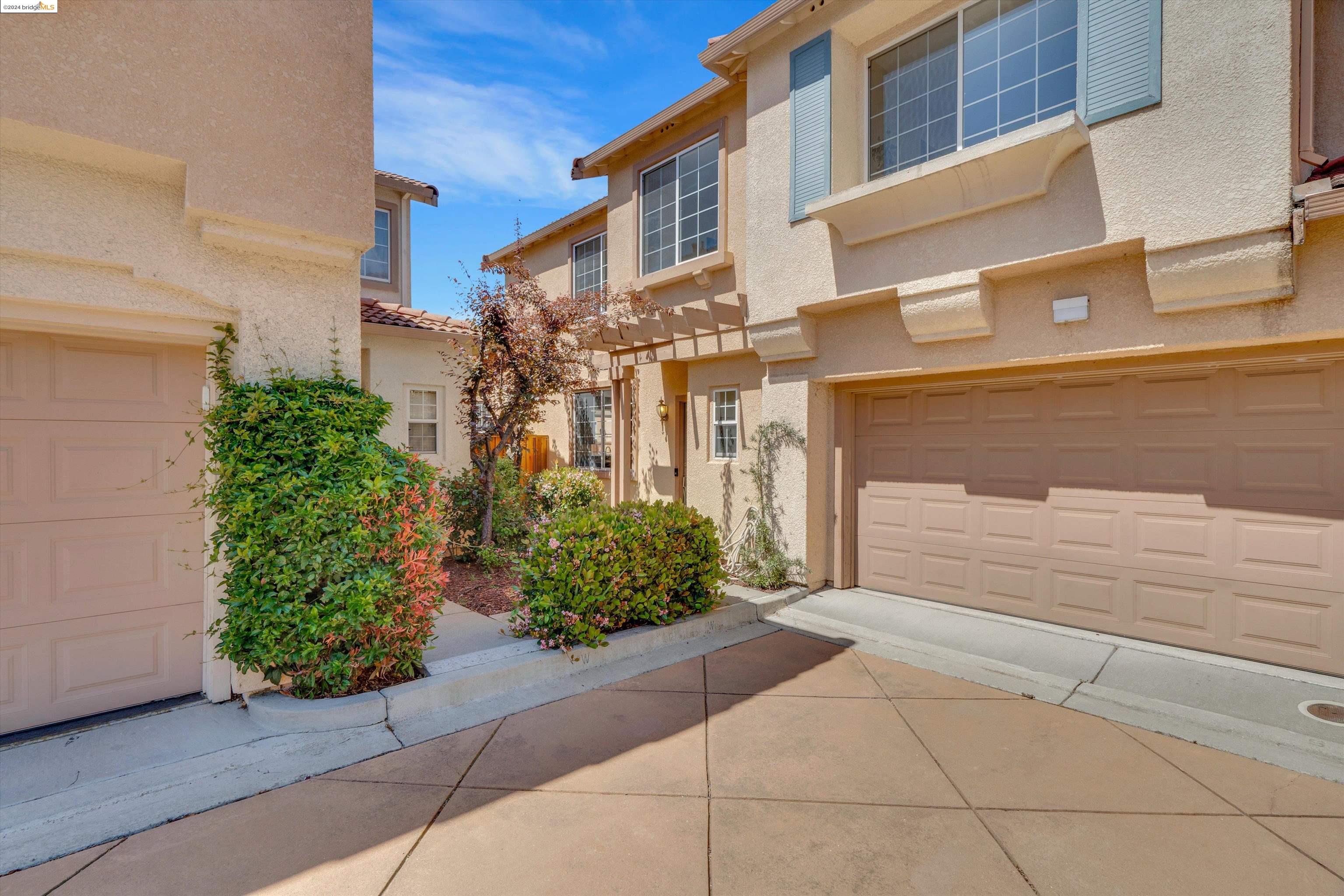 Detail Gallery Image 3 of 28 For 2235 Black Sooter Ct, San Leandro,  CA 94578 - 4 Beds | 2/1 Baths