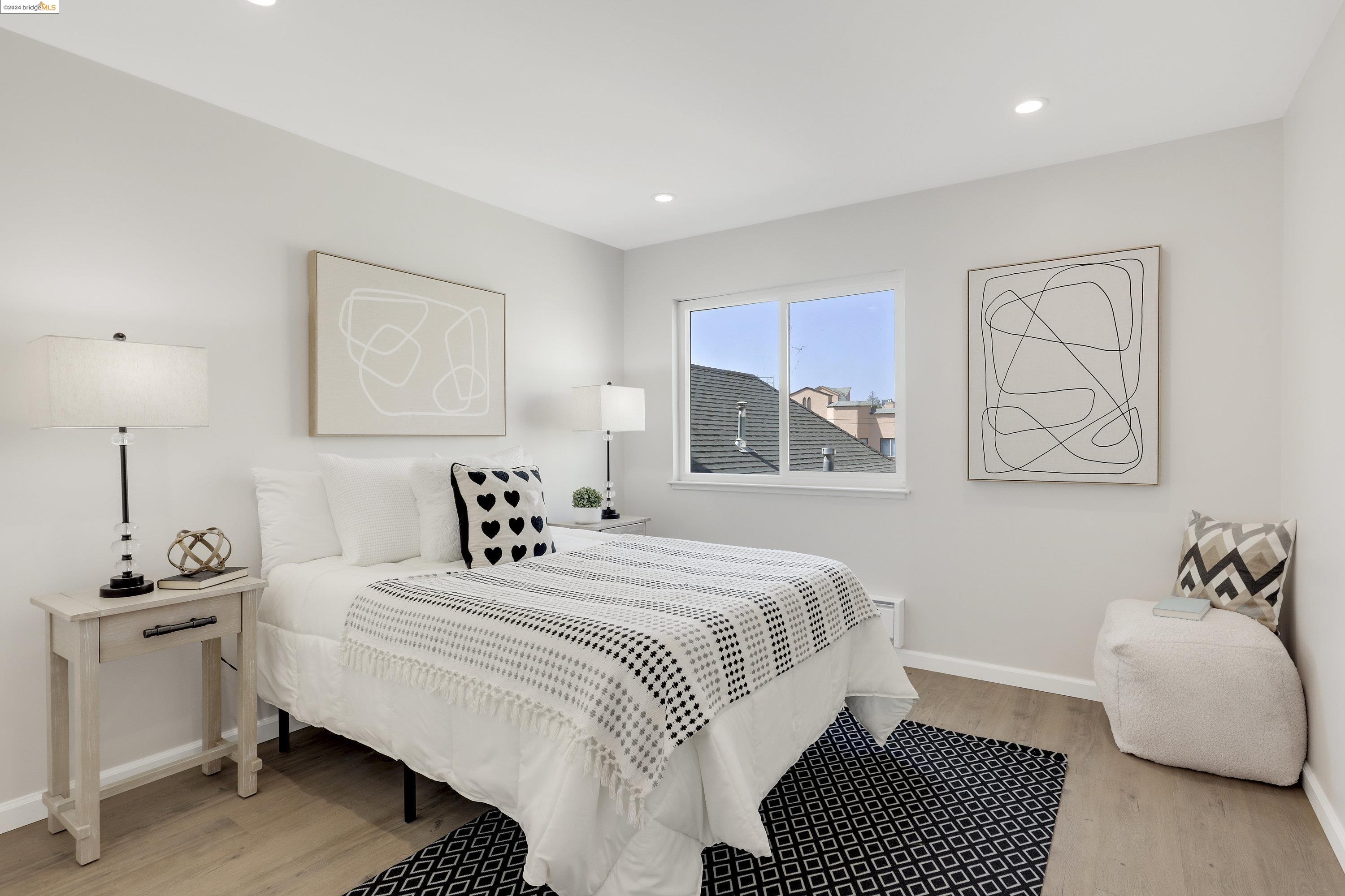 Detail Gallery Image 13 of 53 For 155 Pearl Street #308,  Oakland,  CA 94611 - 2 Beds | 2 Baths