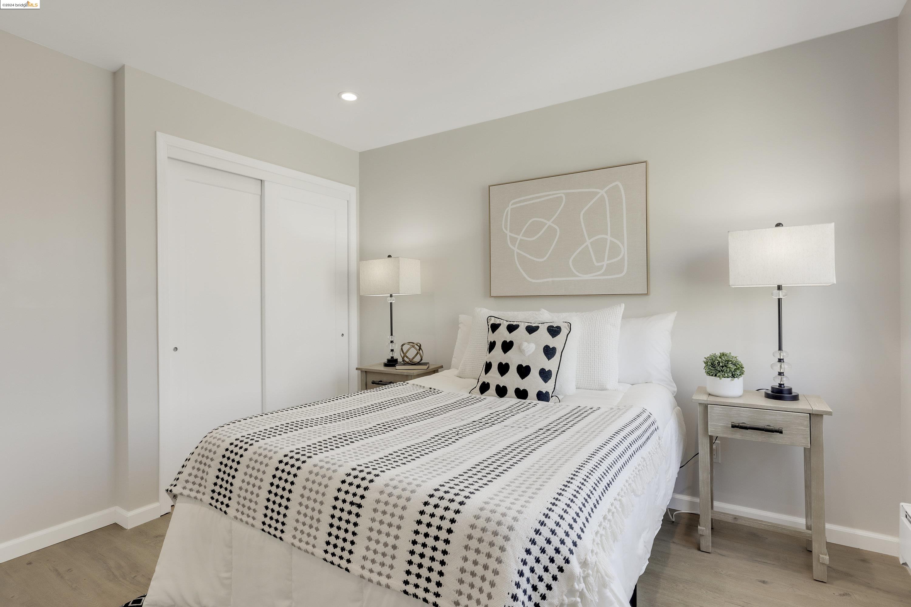 Detail Gallery Image 14 of 53 For 155 Pearl Street #308,  Oakland,  CA 94611 - 2 Beds | 2 Baths