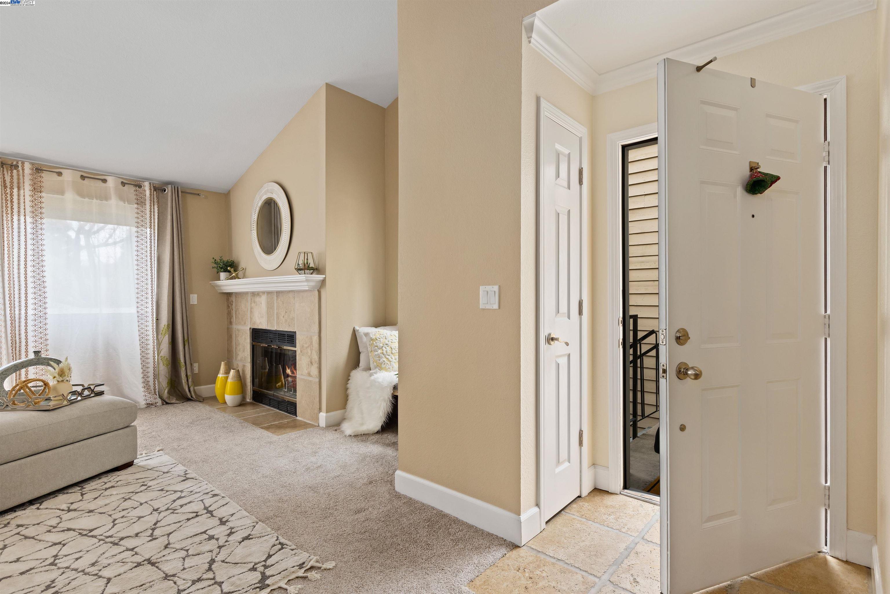 Detail Gallery Image 3 of 30 For 236 Eastridge Dr, San Ramon,  CA 94582 - 2 Beds | 2 Baths