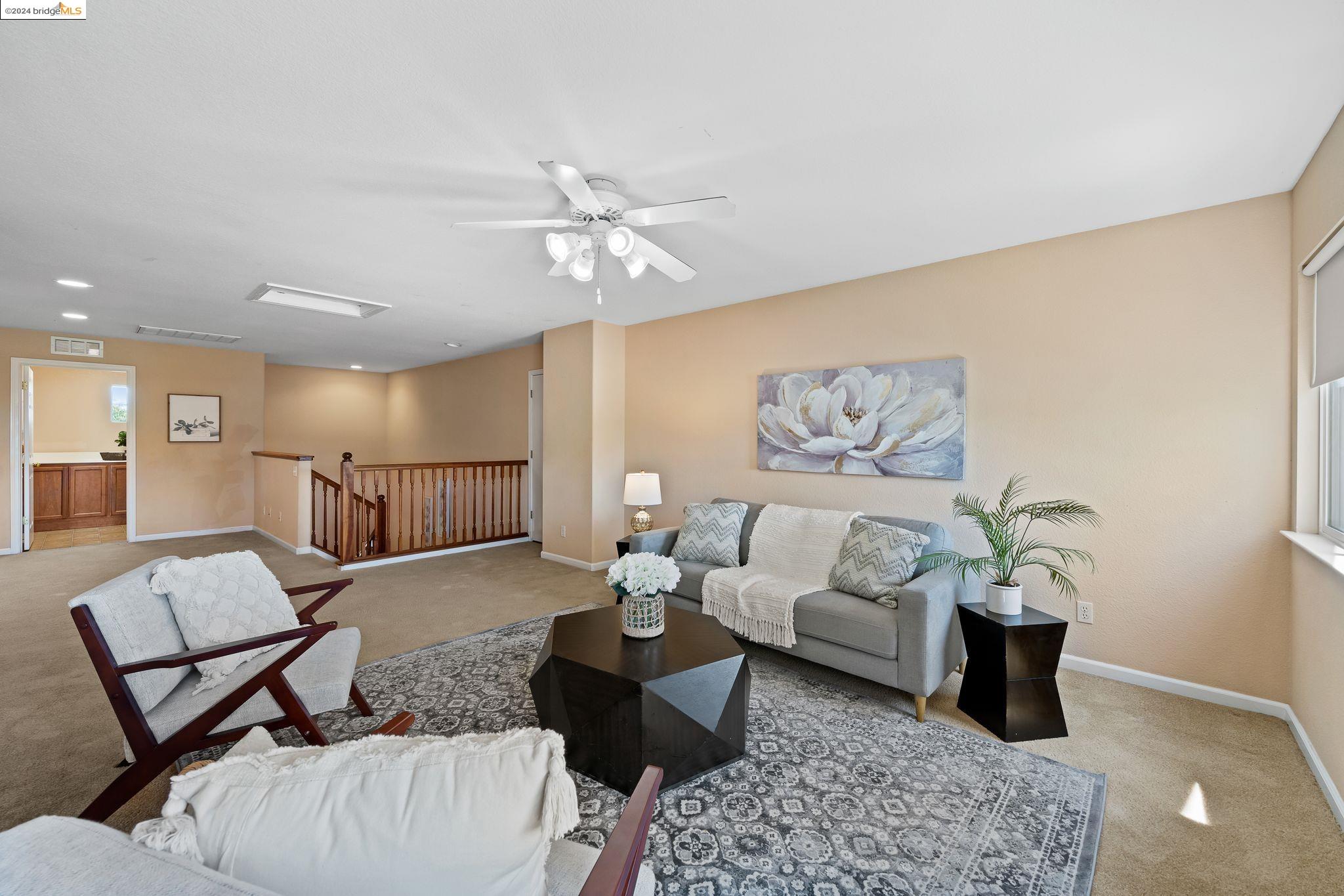 Detail Gallery Image 27 of 43 For 332 Oroville Ct, Discovery Bay,  CA 94505 - 3 Beds | 2/1 Baths