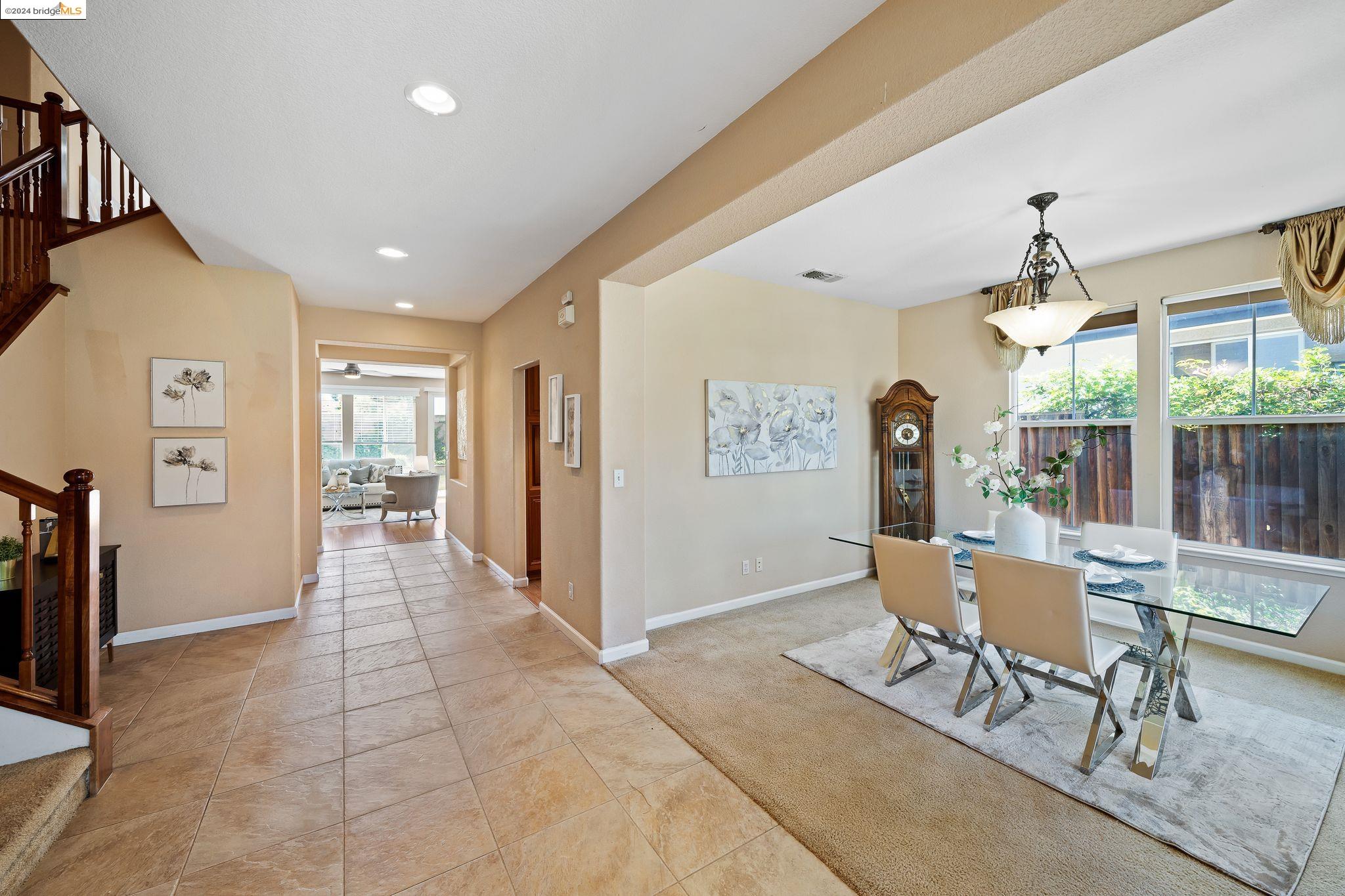 Detail Gallery Image 4 of 43 For 332 Oroville Ct, Discovery Bay,  CA 94505 - 3 Beds | 2/1 Baths