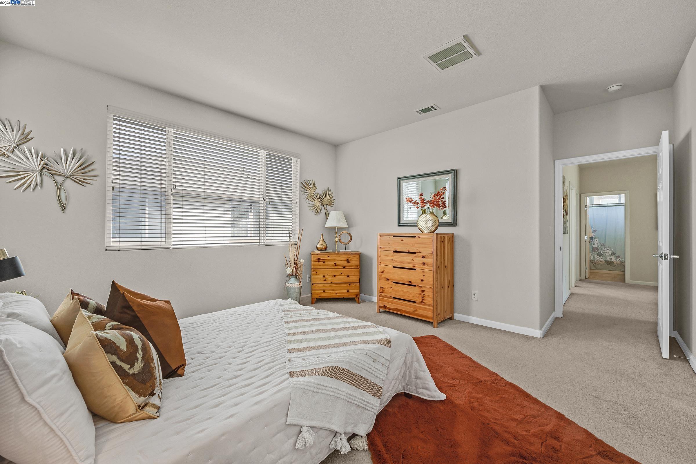 Detail Gallery Image 26 of 37 For 9440 Tanner Way, Oakland,  CA 94603 - 4 Beds | 2/1 Baths