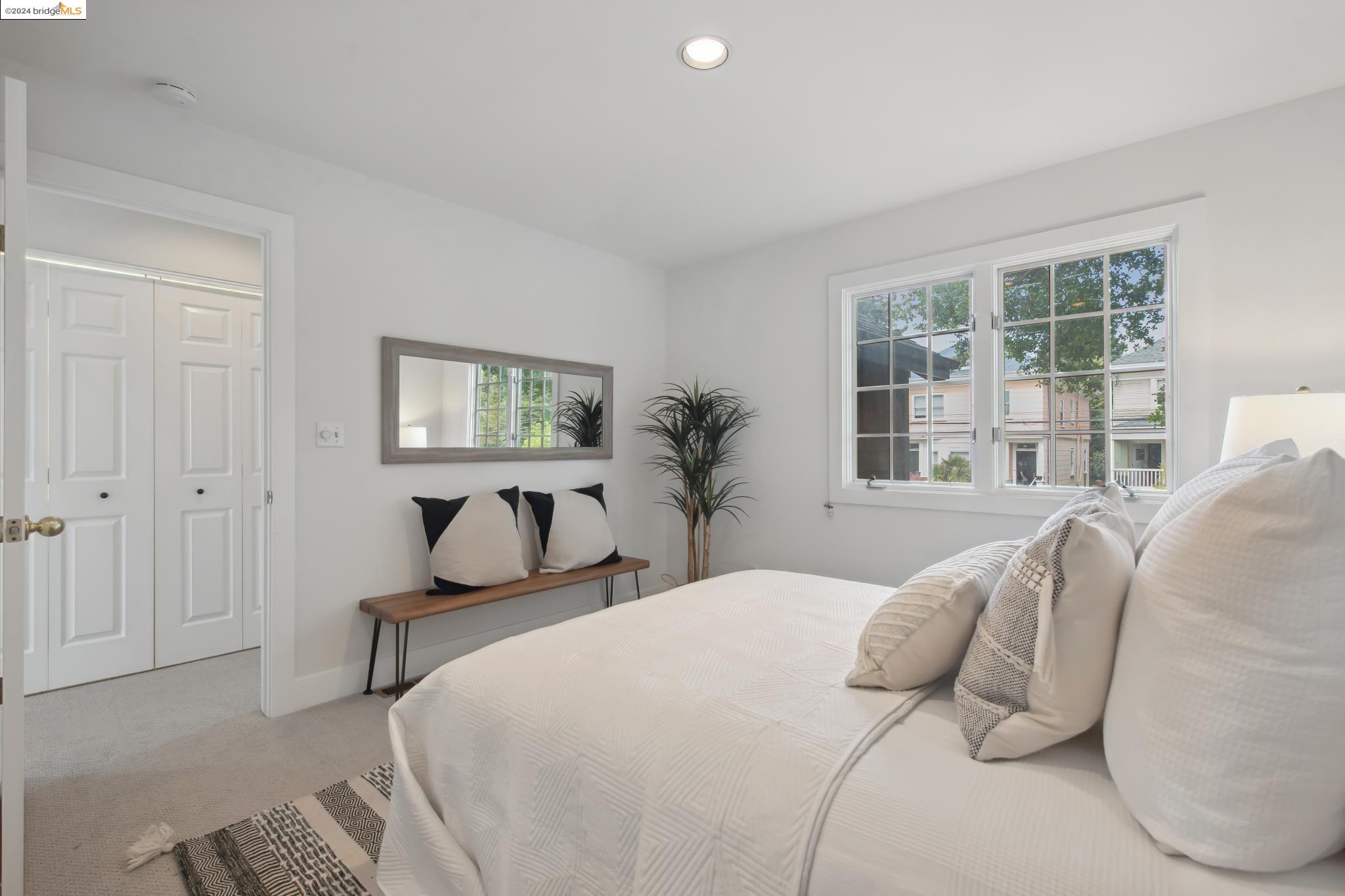 Detail Gallery Image 43 of 58 For 43 Montell St, Oakland,  CA 94611 - 3 Beds | 2/1 Baths