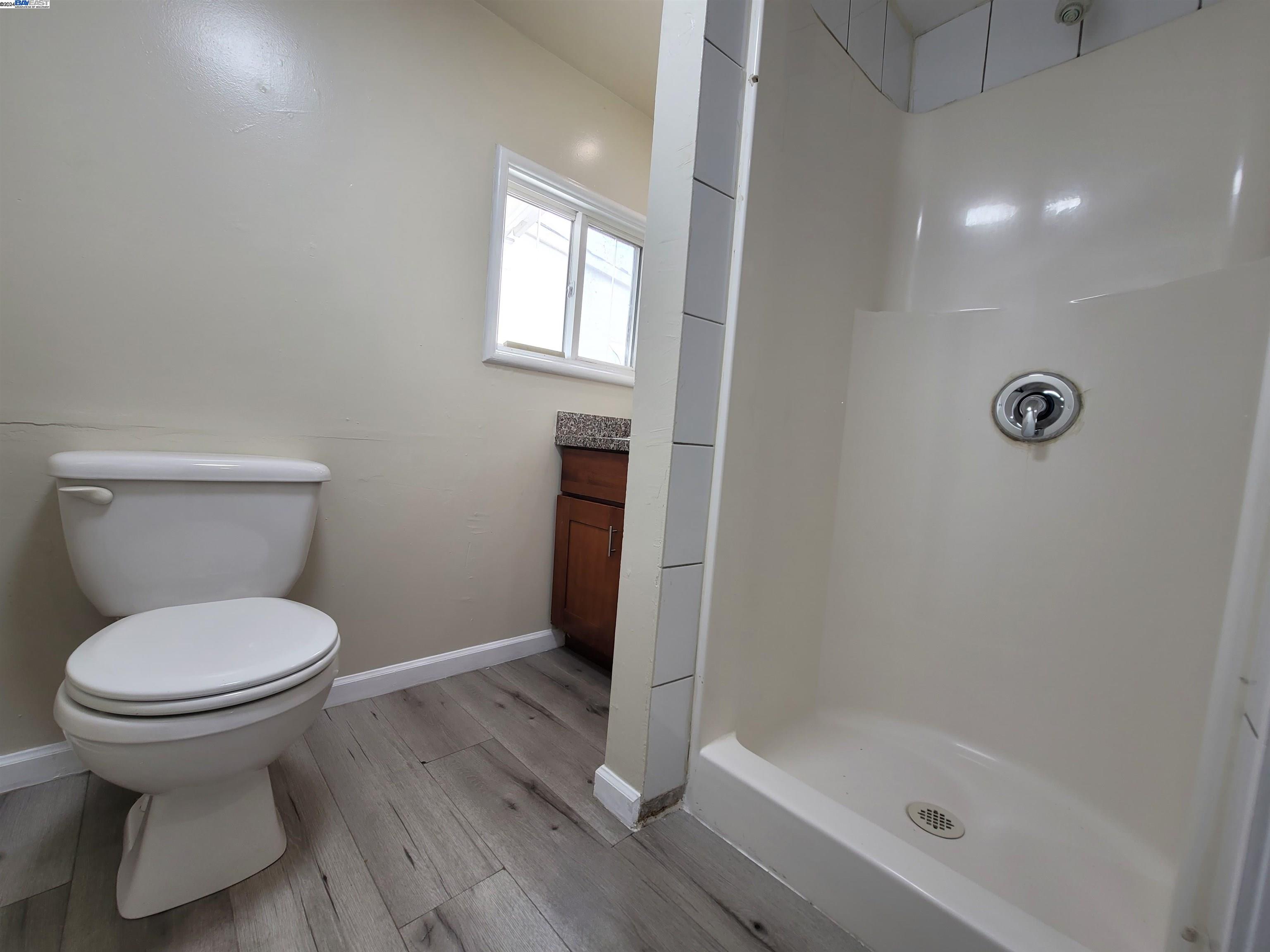 Detail Gallery Image 29 of 30 For 2500 77th Ave, Oakland,  CA 94605 - 4 Beds | 2 Baths