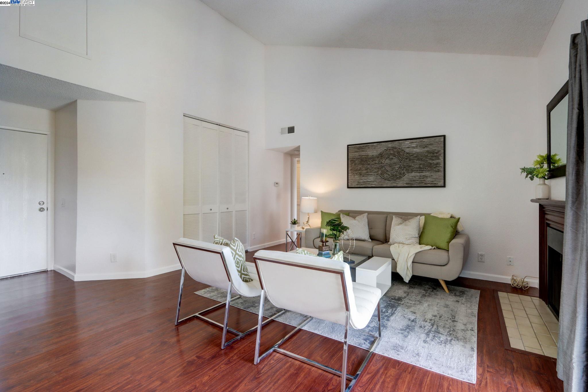 Detail Gallery Image 1 of 46 For 3402 Pinewood Ter #311,  Fremont,  CA 94536 - 2 Beds | 1 Baths